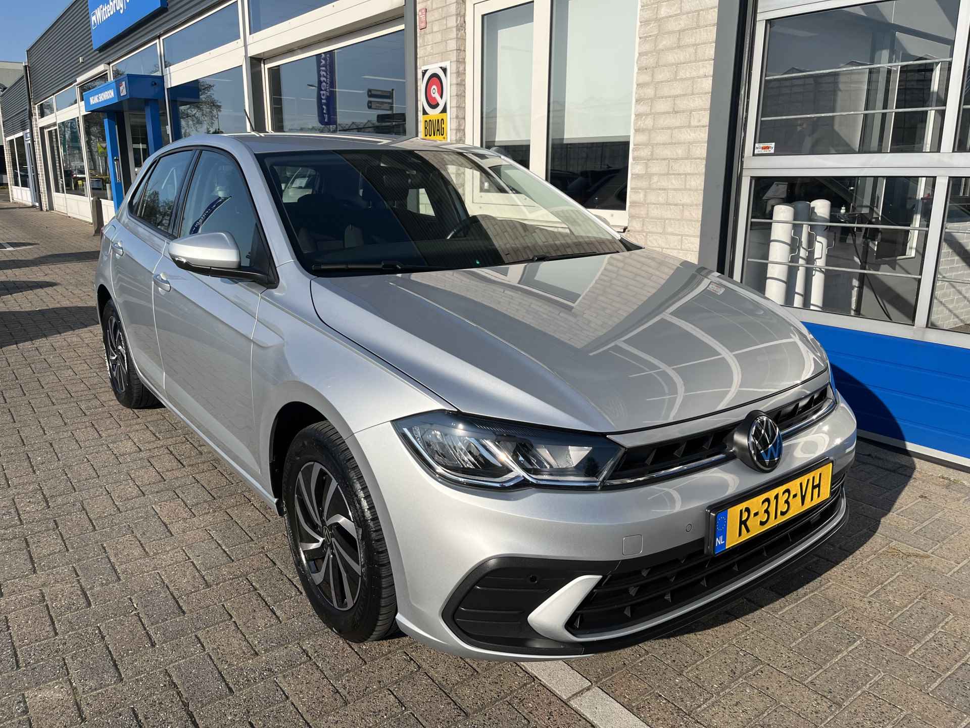 Volkswagen Polo 1.0 TSI Life / GARANTIE TM 10-2026/ DIGITAL DASH/ ADAPT. CRUISE/ DAB/ APP-CONNECT/ PARK. SENSOREN V&A/ AIRCO - 33/36