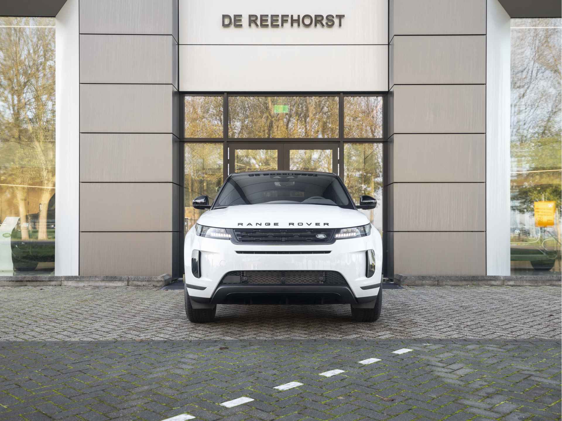 Land Rover Range Rover Evoque P270e PHEV AWD S Limited Edition | € 5.793 VOORDEEL | Elektrische Trekhaak | Black Pack | Red Brake Calipers - 4/53