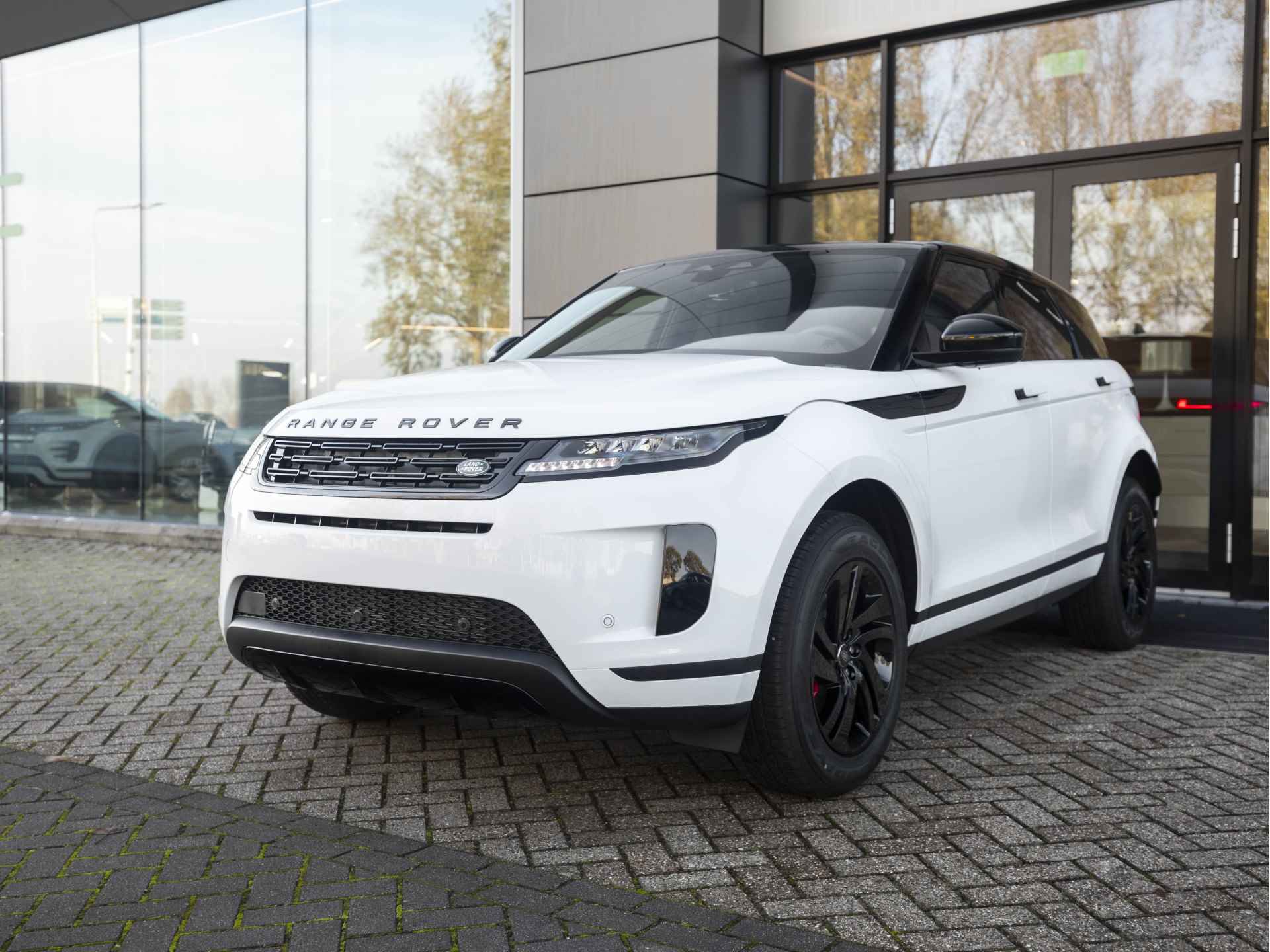 Land Rover Range Rover Evoque P270e PHEV AWD S Limited Edition | € 5.793 VOORDEEL | Elektrische Trekhaak | Black Pack | Red Brake Calipers - 5/53