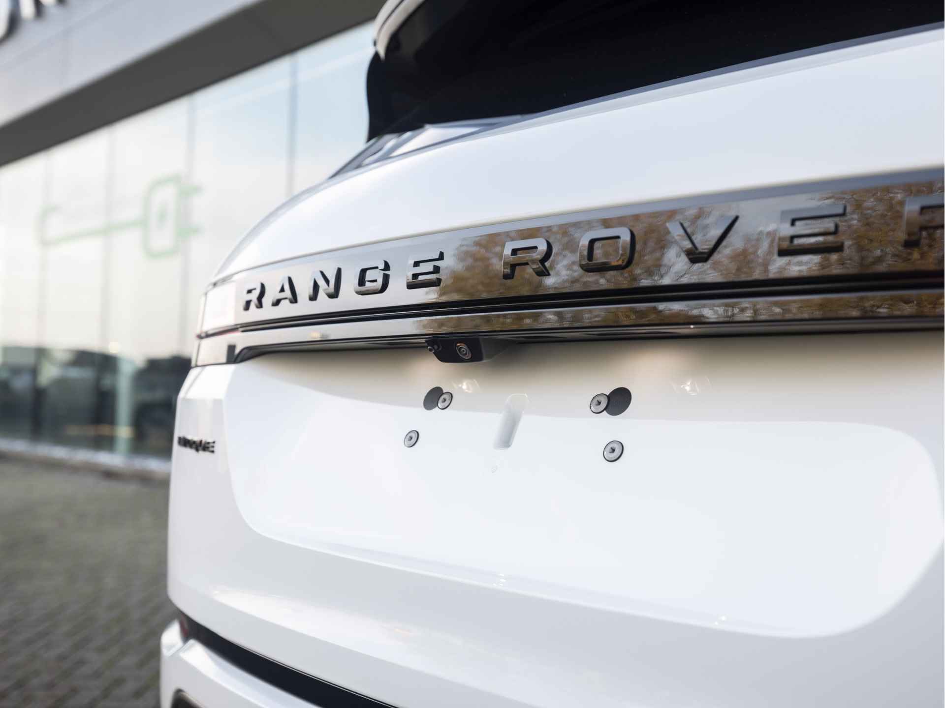 Land Rover Range Rover Evoque P270e PHEV AWD S Limited Edition | € 5.793 VOORDEEL | Elektrische Trekhaak | Black Pack | Red Brake Calipers - 17/53