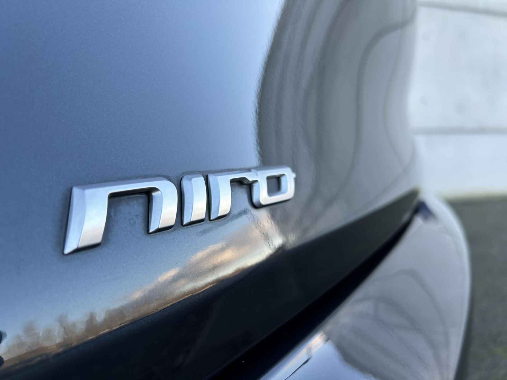 Kia Niro 1.6 GDi Hybrid ExecutiveLine Automaat | Leder | JBL | Stuur-/Stoelverwarming | Camera | Navi | 18” Velgen | Clima | PDC | Cruise | LED | - 24/25