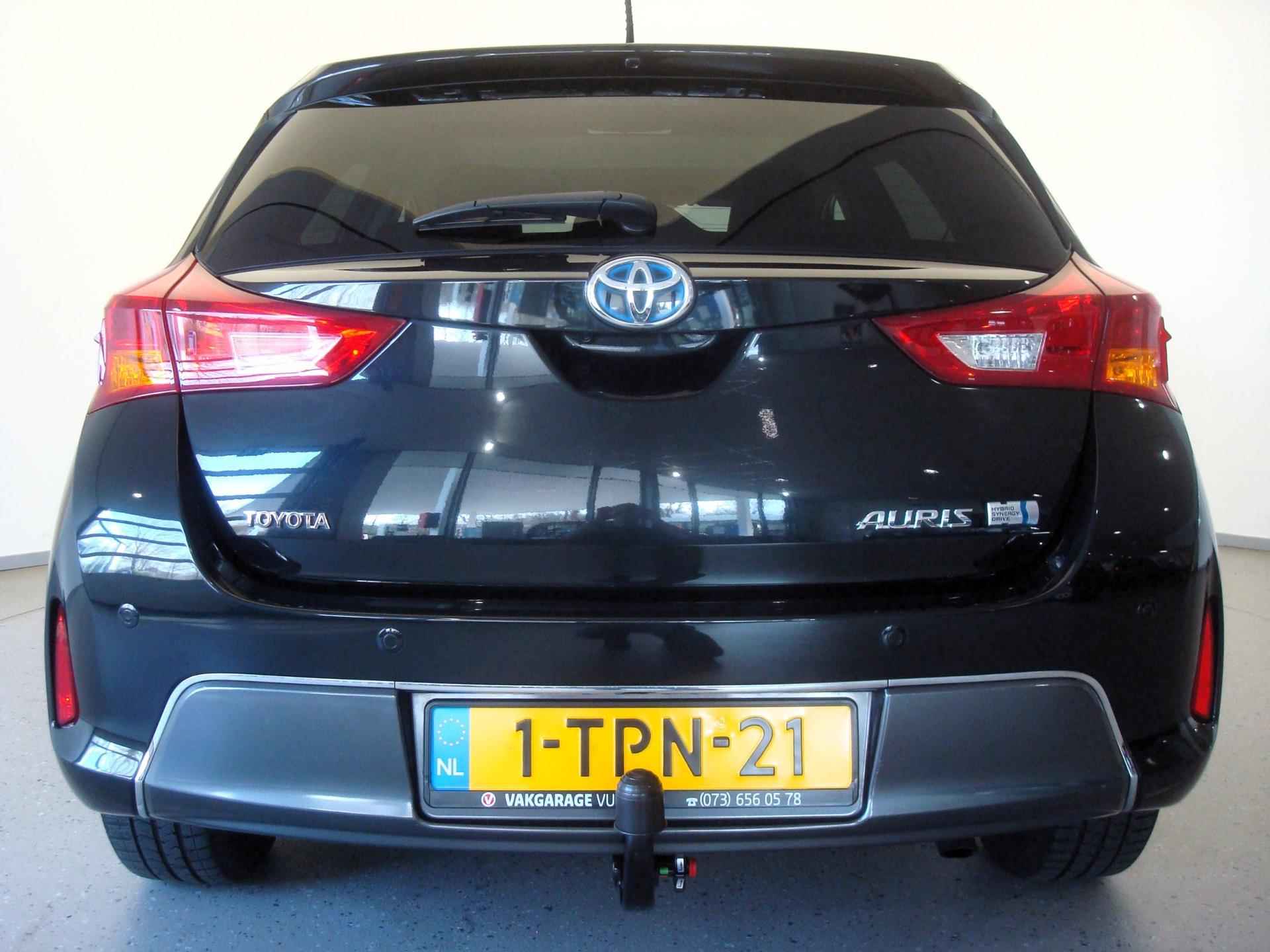 Toyota Auris HYBRID 1.8 136pk 75dkm! AC+ECC|Cruise|Panodak|Park.Assist|Afn.Trekhaak - 65/67