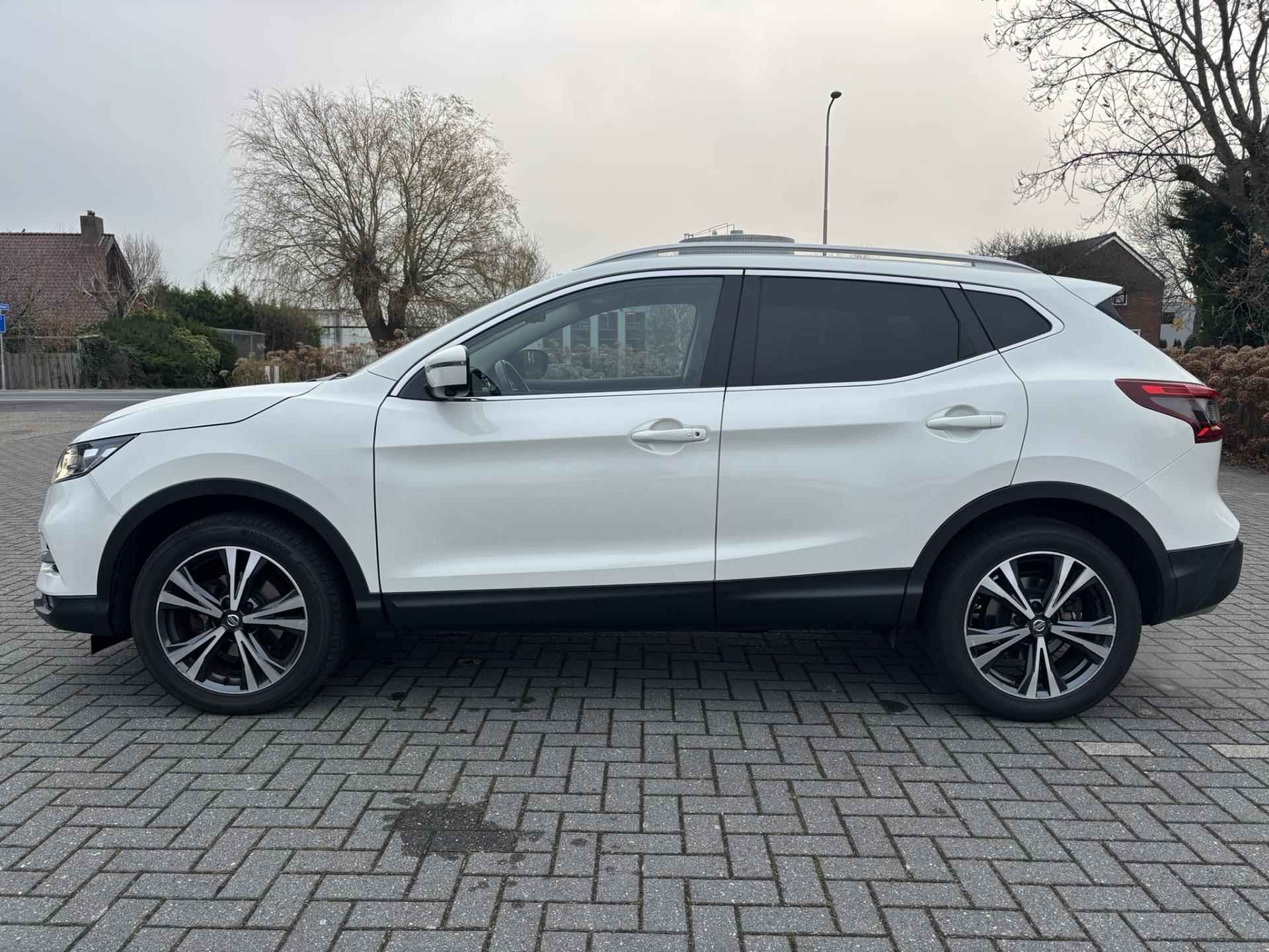 Nissan Qashqai 1.2 N-Connecta | automaat | Camera | Climate control | Cruise control | - 12/31