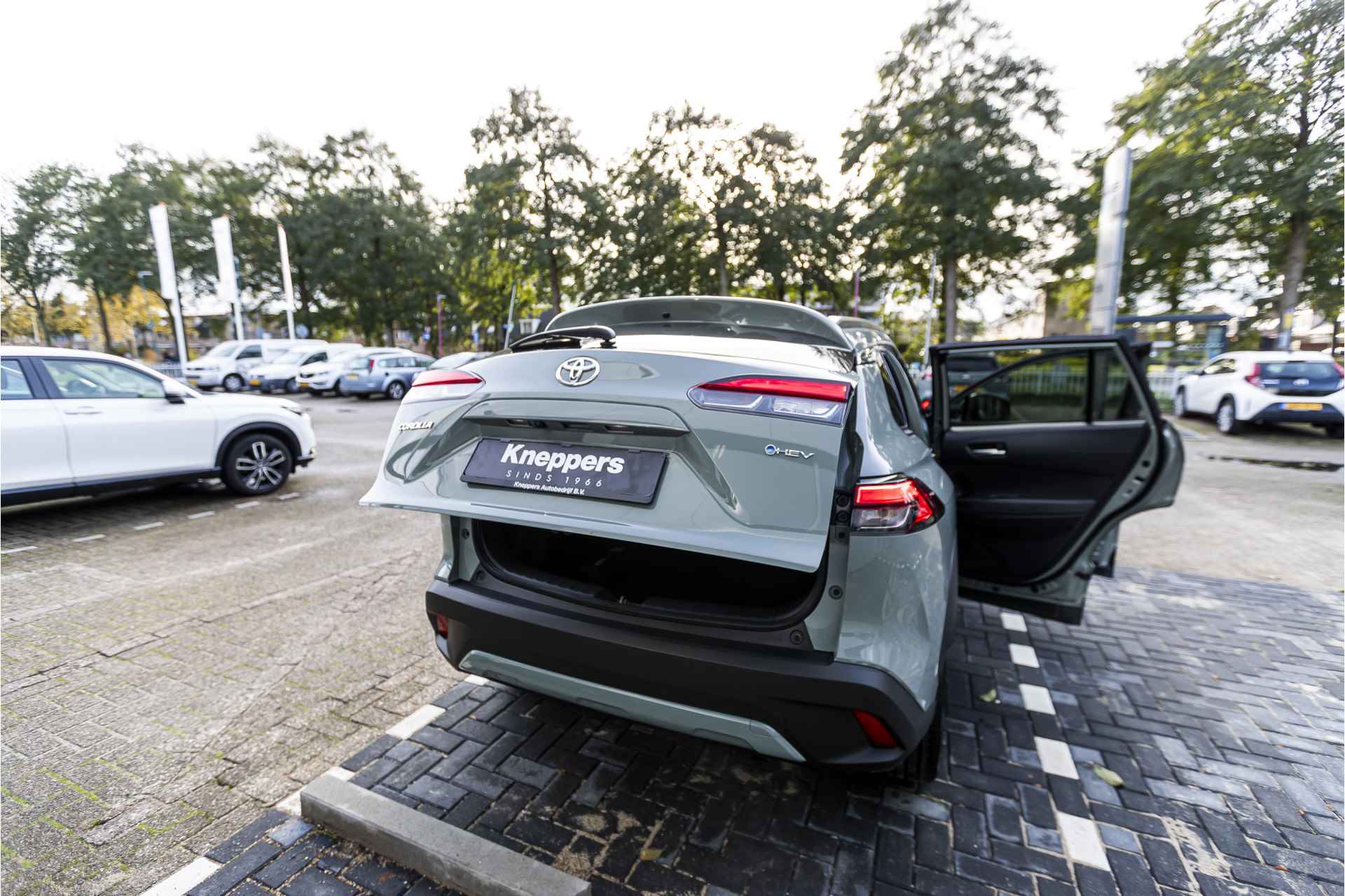 Toyota Corolla Cross Hybrid 140 Style Elektrische achterklep, Apple/Android, Dodenhoekdetectie , All-in Rijklaarprijs - 15/42