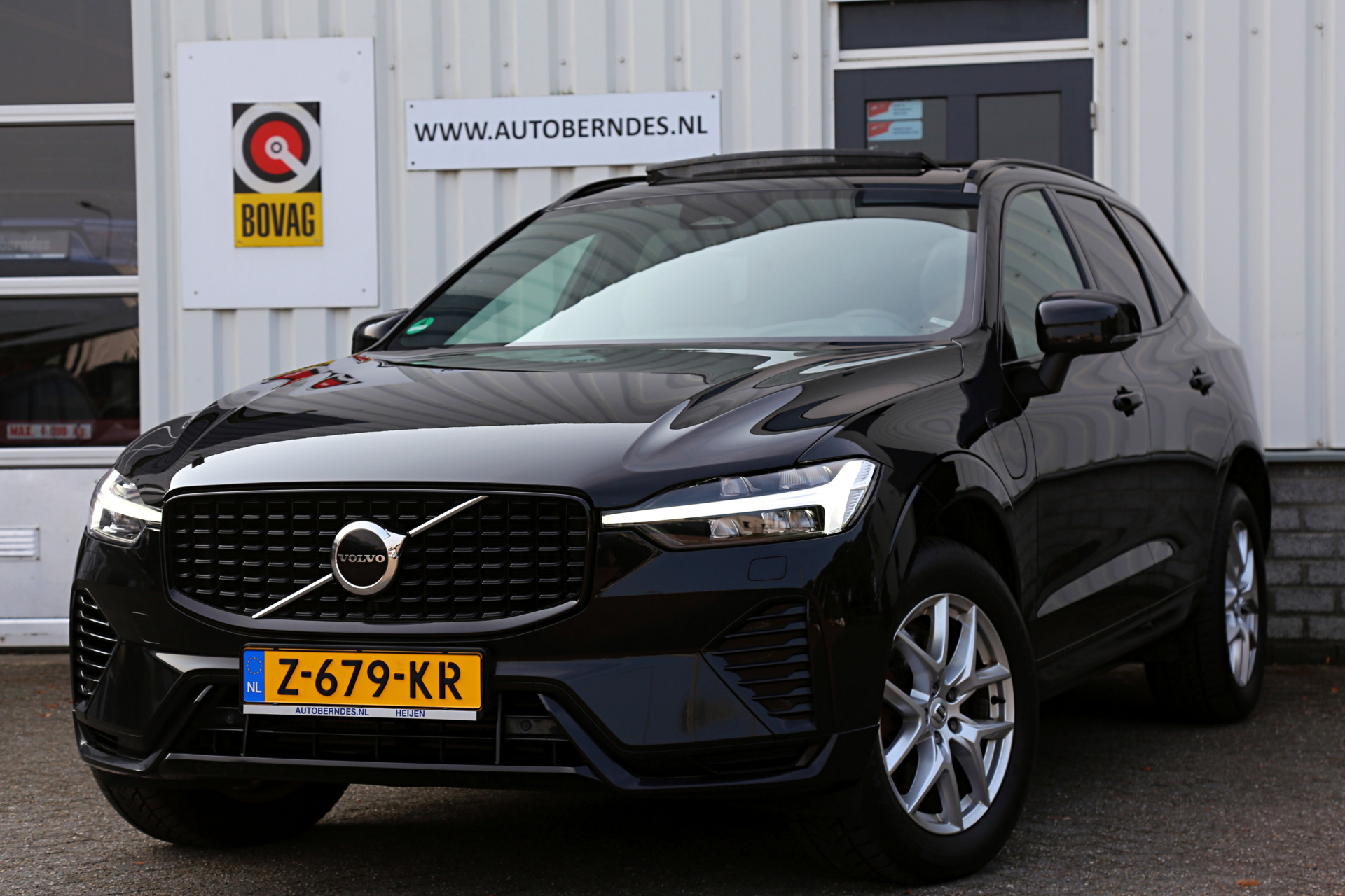 Volvo XC60 2.0 T6 340PK Plug in AWD R-Design PHEV*Facelift!*Perfect Volvo Onderh.*BTW*Pano/Pilot Ass./ACC/Camera/Elek. Trekhaak/Harman-Kard