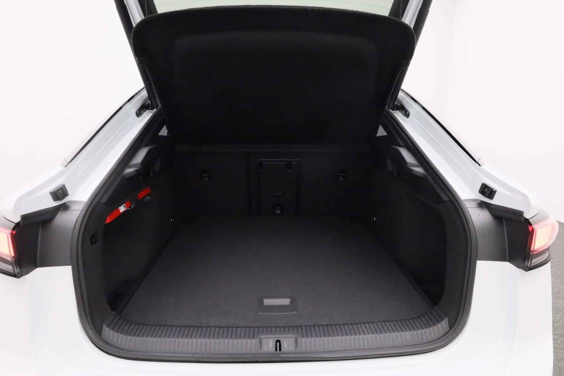 Volkswagen ID.7 286PK Pro Business 77 kWh | IQ Light | Geheugenstoelen | Harman/Kardon | Stoel-/achterbankverwarming | Adaptief onderstel | 360 Camera - 45/45