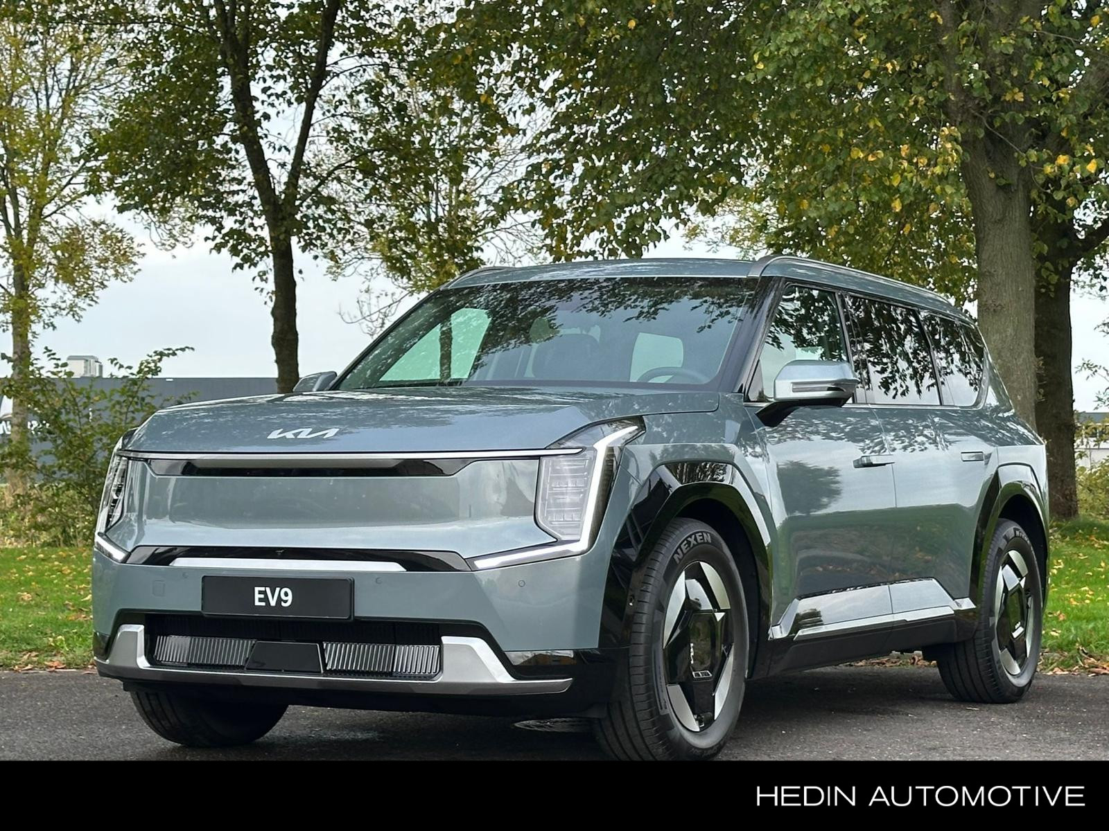 Kia EV9 Plus AWD 99.8 kWh ALLEEN BESCHIKBAAR VOOR PROEFRITTEN | NAVIGATIE | LEDER | ACHTERUITRIJCAMERA | LICHTMETALEN VELGEN