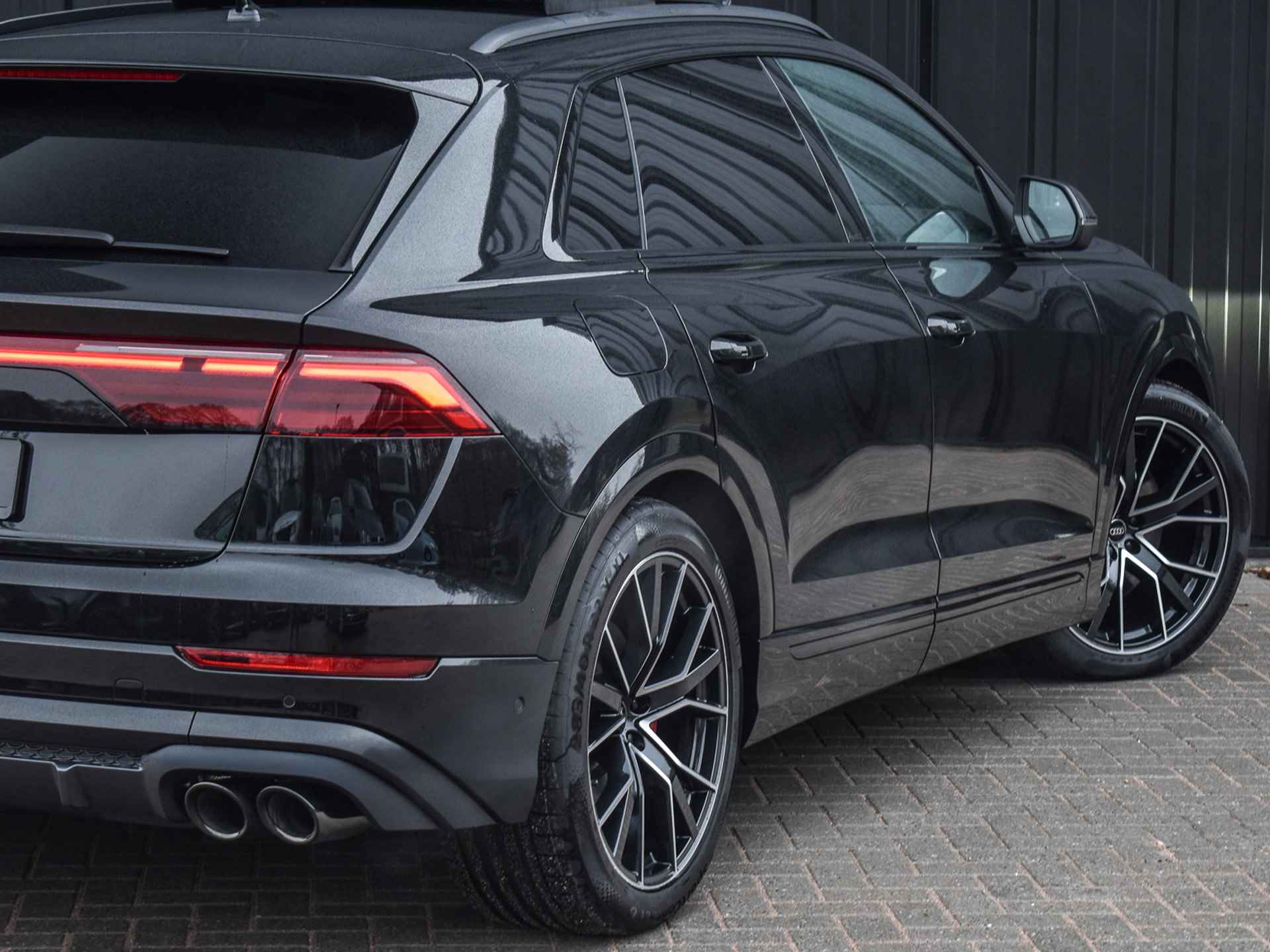 Audi Q8 55TFSI e QUATTRO PRO LINE S COMPETITION | S-SEATS | PANORAMADAK | 4 WIEL BESTURING | B&O SOUND | HEAD-UP | LUCHTVERING | DAB+ | - 55/59