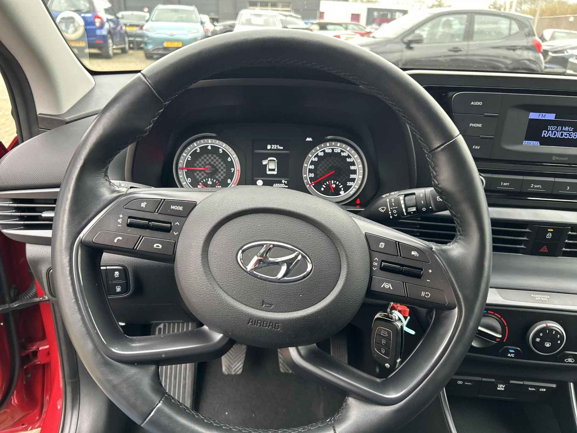 Hyundai i20 1.0 T-GDI Comfort Lichtmetalen Velgen | Airco | Trekhaak | Stoelverwarming | Stuurwielverwarming | - 21/26