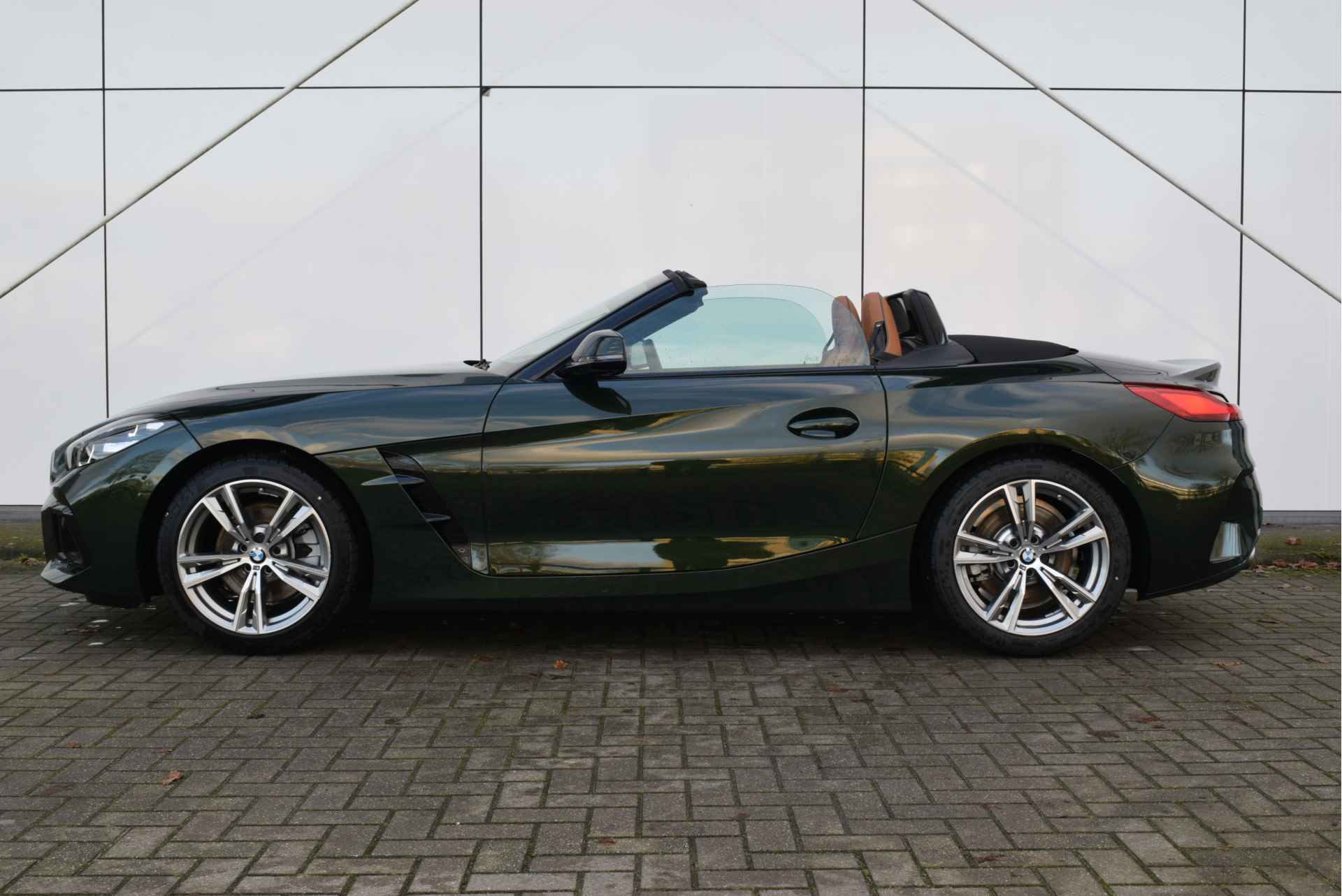 BMW Z4 Roadster sDrive20i High Executive M Sport Automaat / Verwarmd stuurwiel / Comfort Access / Stoelverwarming / Adaptieve LED / Active Cruise Control / Parking Assistant / Head-Up - 3/32