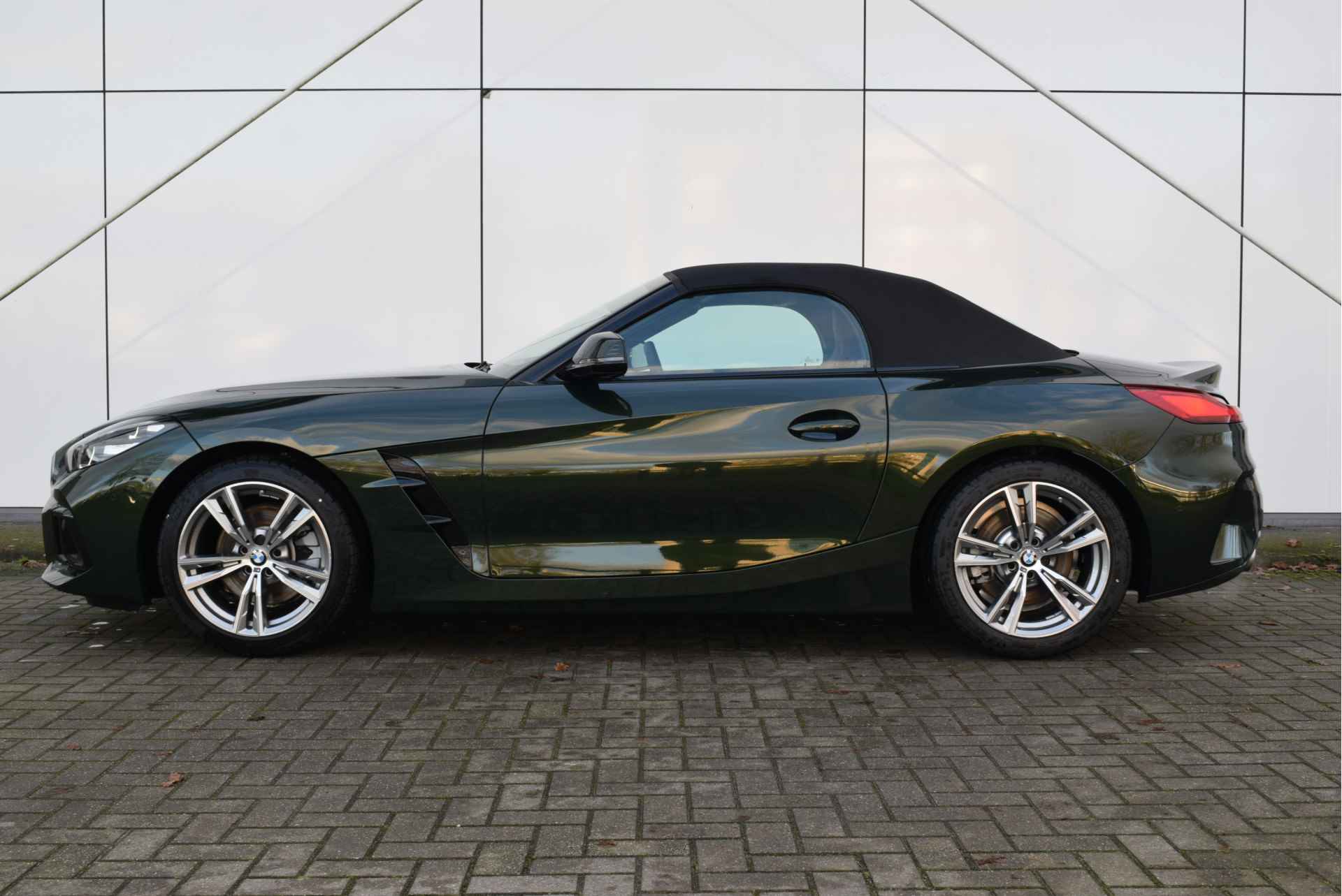 BMW Z4 Roadster sDrive20i High Executive M Sport Automaat / Verwarmd stuurwiel / Comfort Access / Stoelverwarming / Adaptieve LED / Active Cruise Control / Parking Assistant / Head-Up - 4/32