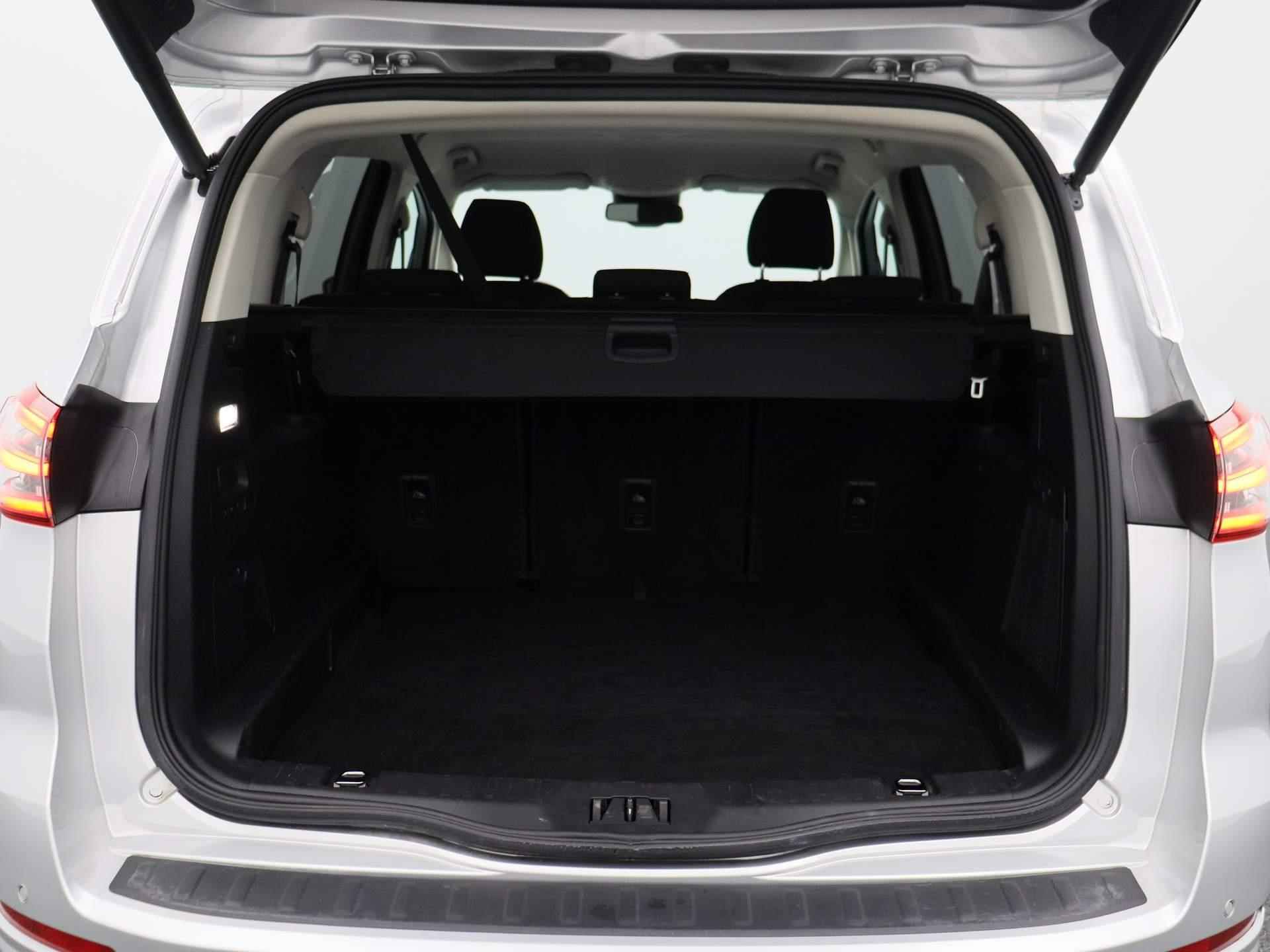 Ford S-Max 2.0 TDCi Titanium 150 pk Automaat | Navigatie | 5 persoons | Elec achterklep | Trekhaak met 2000kg trekgewicht | Winterpack | Camera | - 14/38
