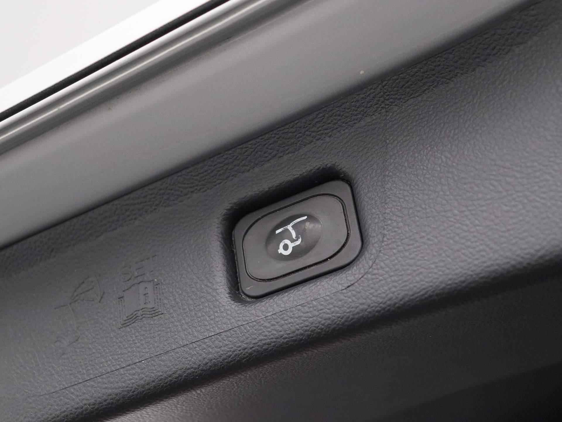 Ford S-Max 2.0 TDCi Titanium 150 pk Automaat | Navigatie | 5 persoons | Elec achterklep | Trekhaak met 2000kg trekgewicht | Winterpack | Camera | - 15/38
