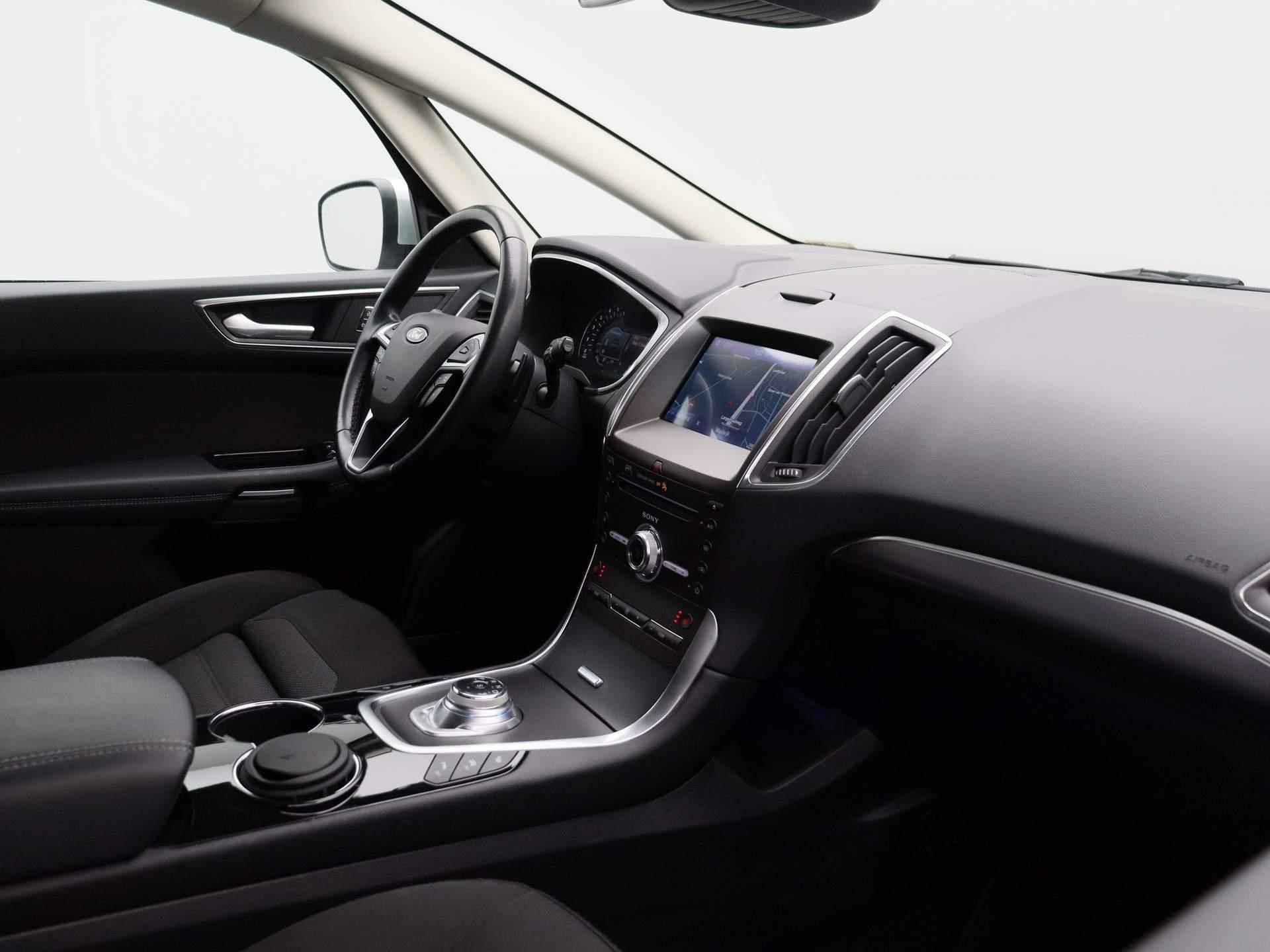 Ford S-Max 2.0 TDCi Titanium 150 pk Automaat | Navigatie | 5 persoons | Elec achterklep | Trekhaak met 2000kg trekgewicht | Winterpack | Camera | - 33/38