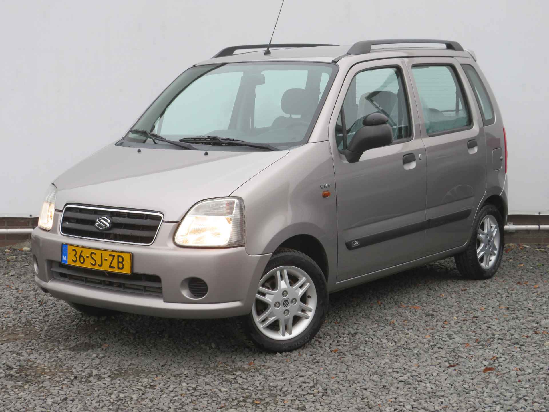 Suzuki Wagon R+ 1.3 FreeStyle, Automaat, Airco, Camera, Trekhaak en All-Seasonbanden - 25/27