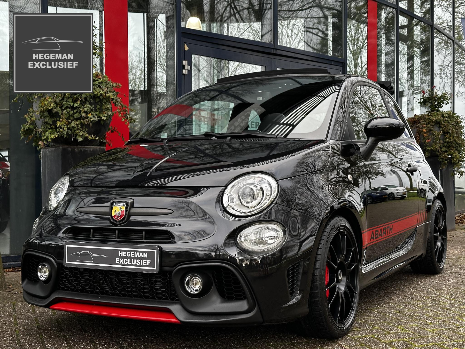 Abarth 595 1.4 T-Jet 500 C Competizione | CARBON | SABELT | OZ Ultraleggera | Carplay | BEATS | Navi