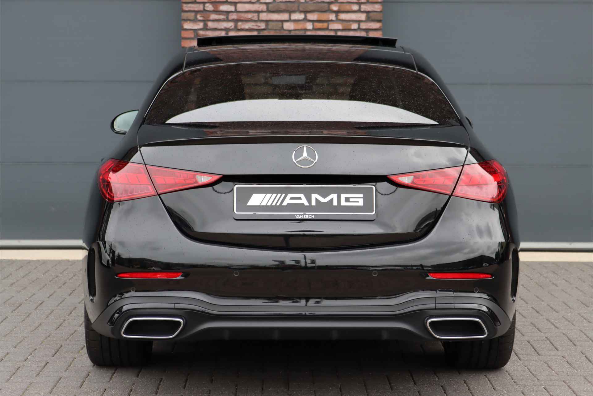 Mercedes-Benz C-Klasse 300 4MATIC AMG Line Aut9 | Panoramadak | Distronic+ | Digital Light | Burmester | Trekhaak | Memory | Augmented Reality | Leder | Rijassistentiepakket | Keyless Go | - 16/46