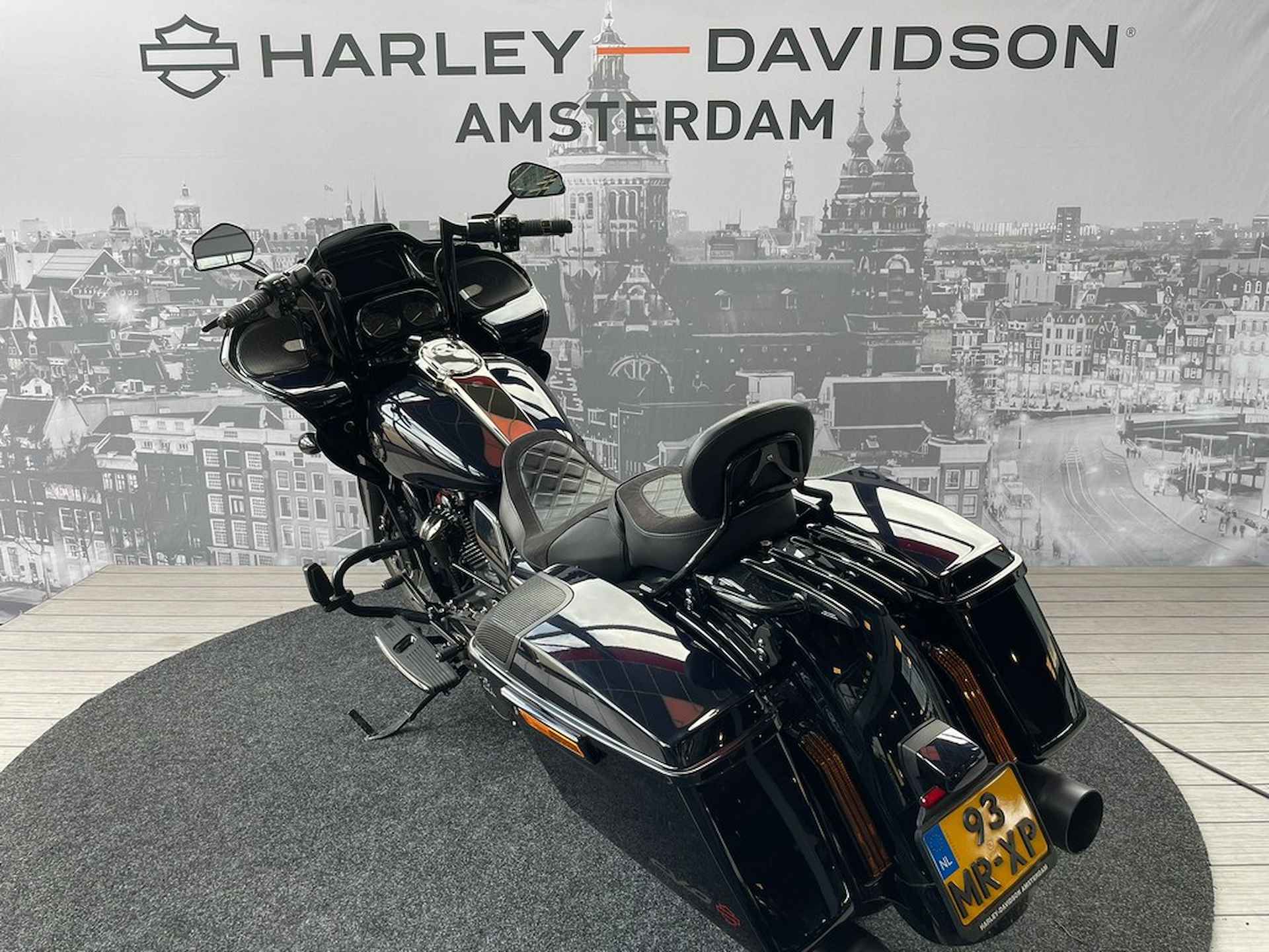 Harley-Davidson FLTRXSE CVO ROAD GLIDE - 6/9