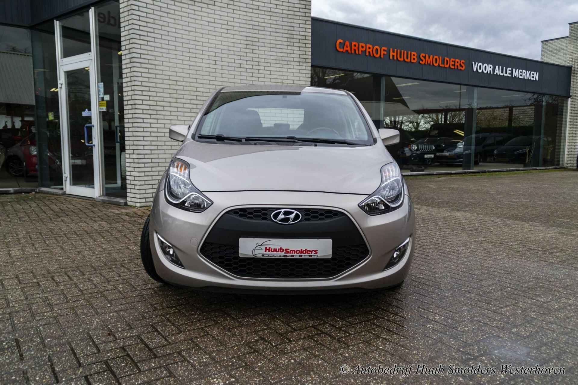 Hyundai ix20 1.4i Go! - 9/49