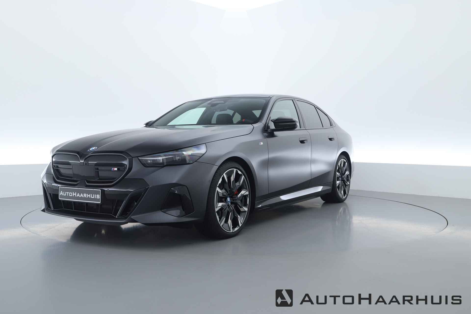 BMW i5 M60 xDrive 84 kWh M Sport Pro | Driving Assistant Pro | Pano | HUD | Deep Frozen Grey  | 21 inch - 1/42