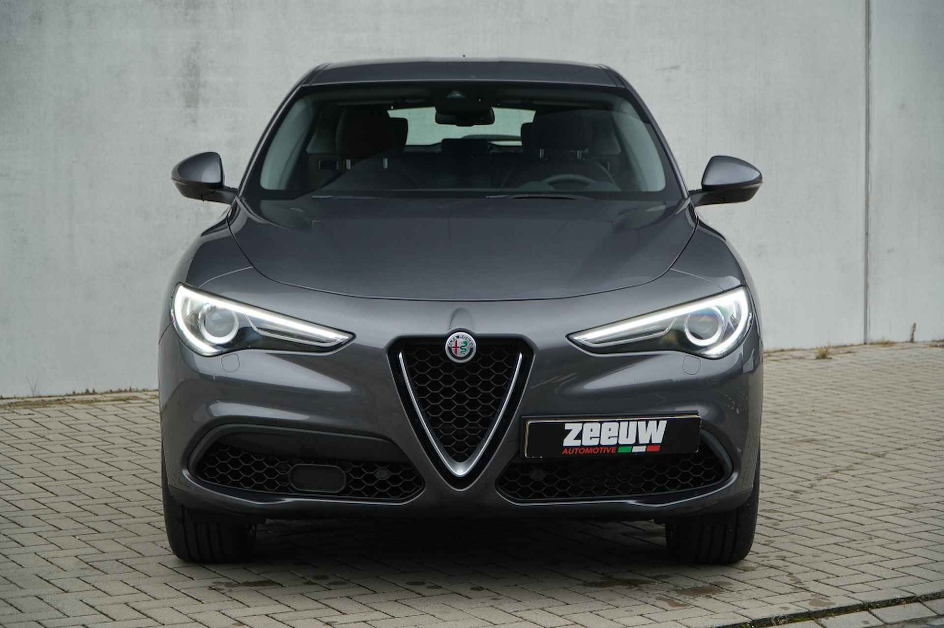 Alfa romeo Stelvio 2.0 Turbo AWD 200 PK Super | Leder | Navi | Driver | 19" - 8/35