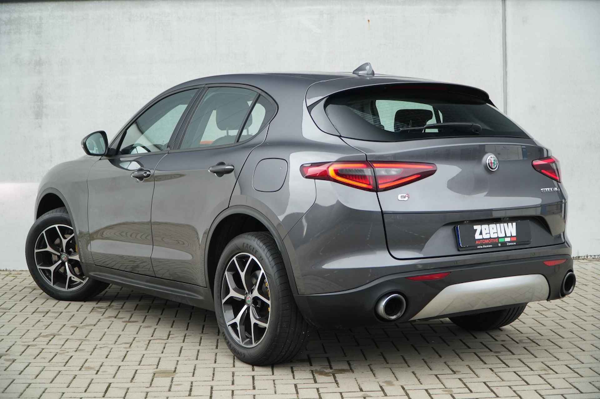 Alfa romeo Stelvio 2.0 Turbo AWD 200 PK Super | Leder | Navi | Driver | 19" - 14/35