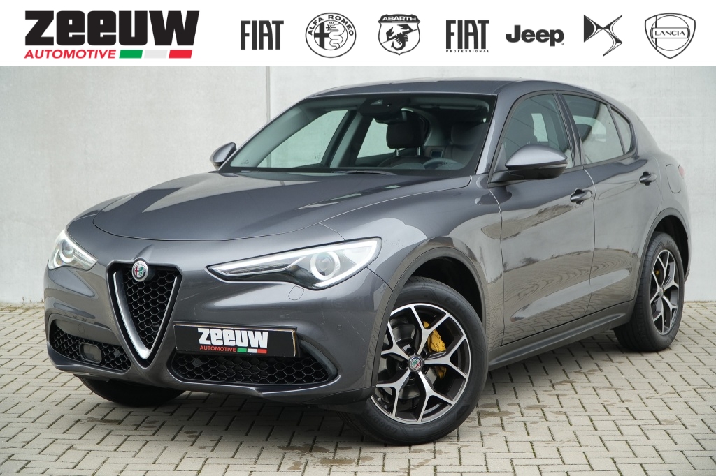 Alfa romeo Stelvio 2.0 Turbo AWD 200 PK Super | Leder | Navi | Driver | 19"