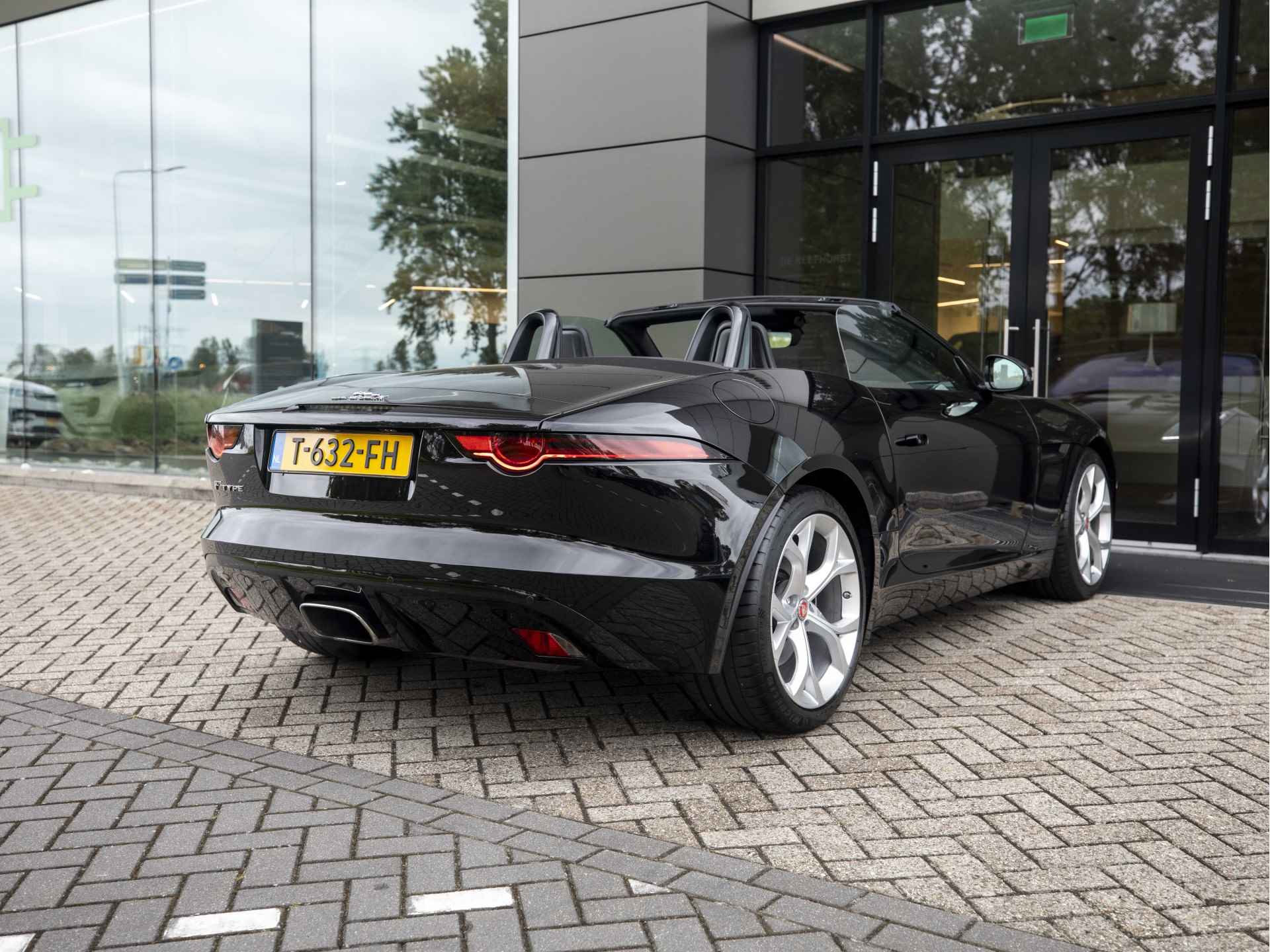 Jaguar F-Type 2.0T R-Dynamic Dealer onderhouden | Stuurwielverwarming | Meridian - 3/53