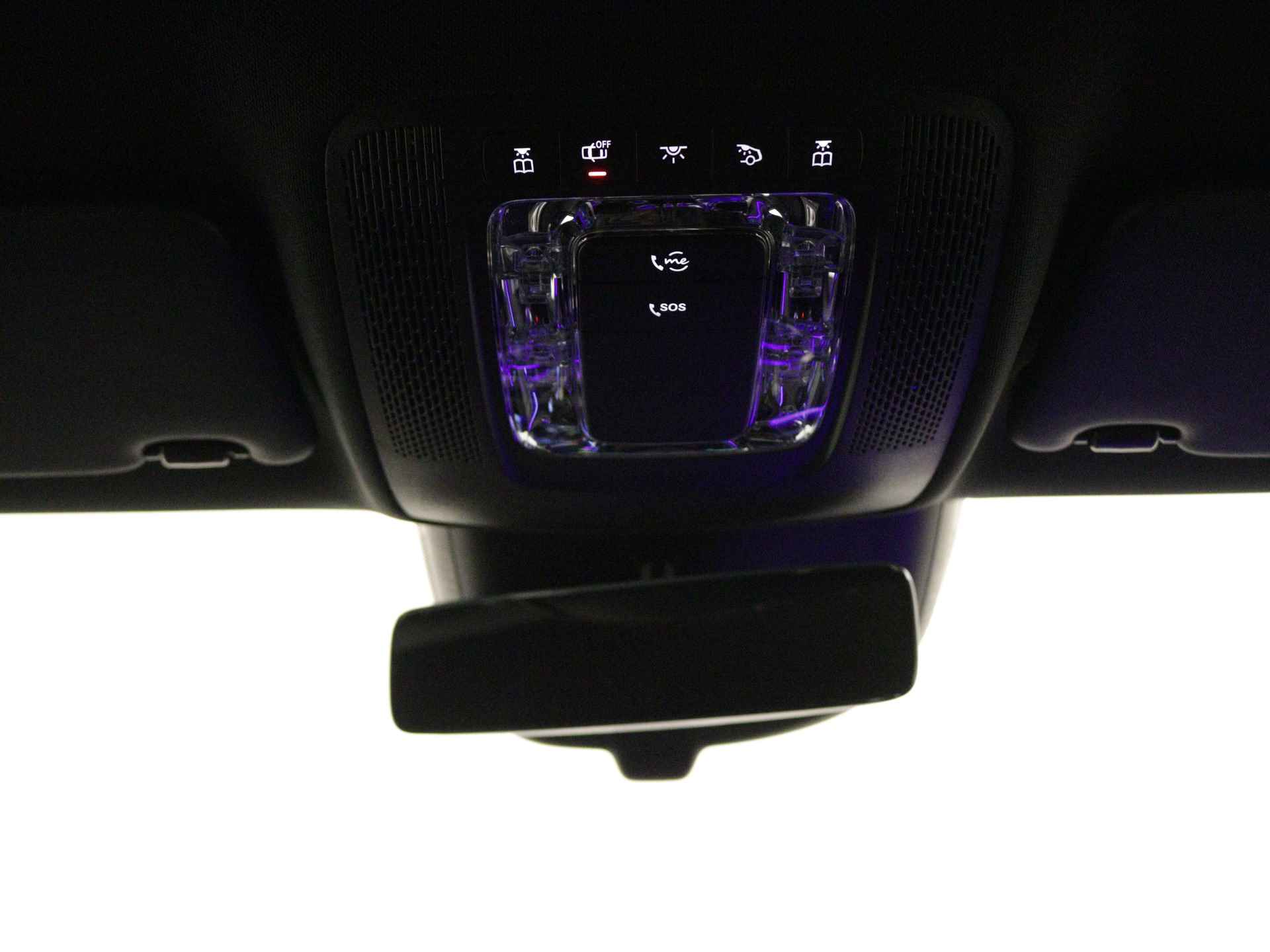 Mercedes-Benz A-Klasse 250 e Star Edition | Dodehoekassistent | Extra USB-poorten | Sfeerverlichting | Verwarmde stoelen vooraan | Luxury Line |  Antidiefstalpakket GUARD 360° | Parkeerpakket met achteruitrijcamera | - 6/37