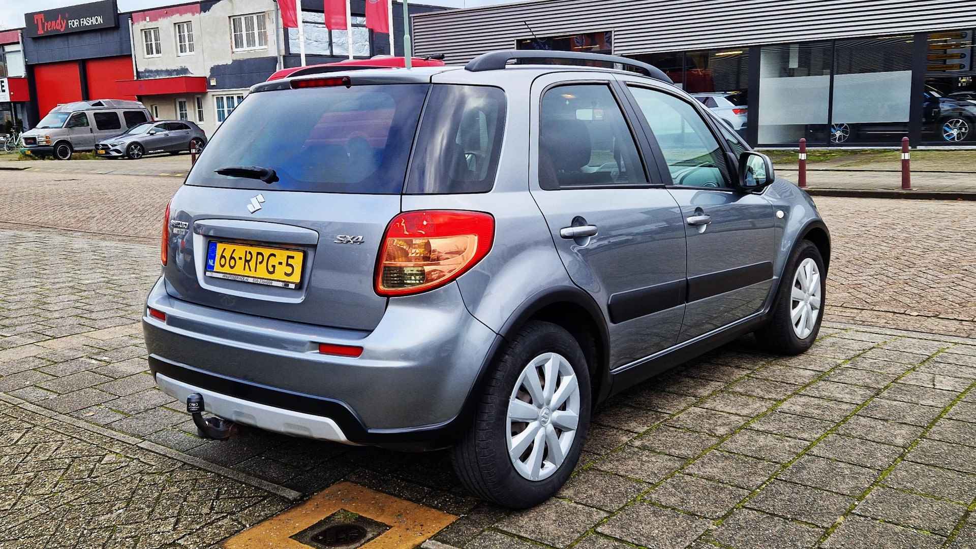 Suzuki SX4 1.6 Comfort - 7/24