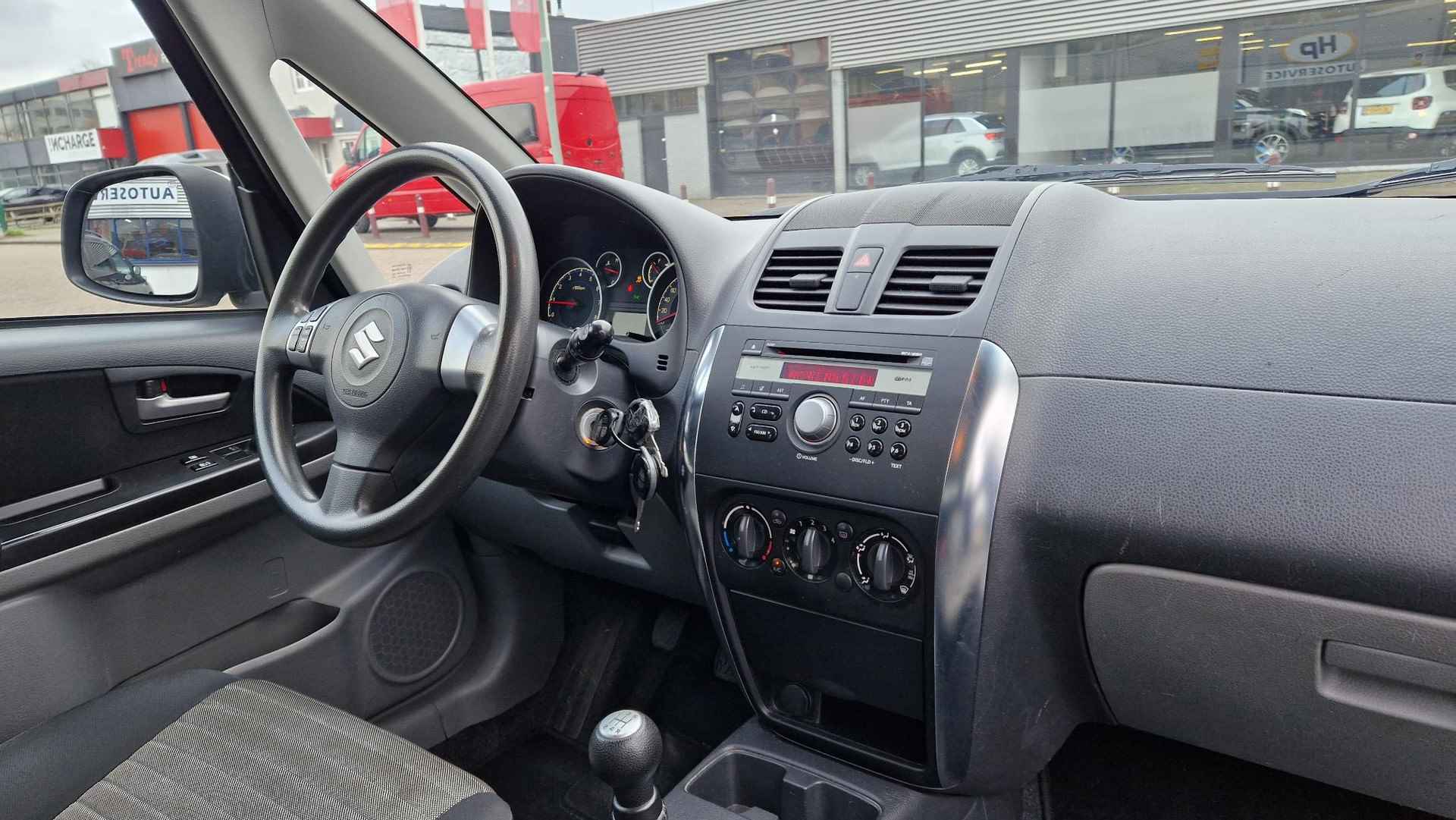 Suzuki SX4 1.6 Comfort - 8/24