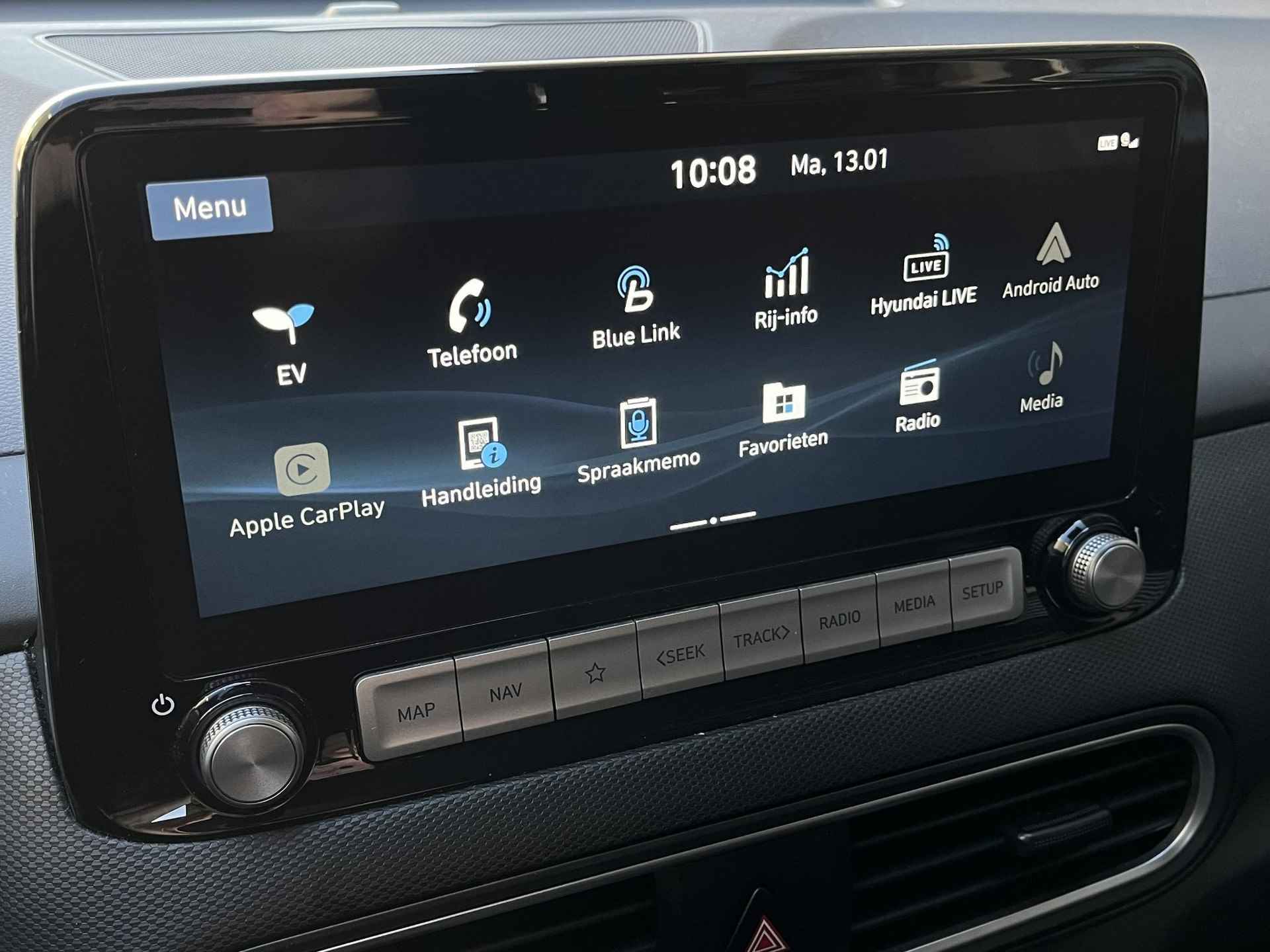 Hyundai Kona EV Premium 64 kWh | 3- Fase OBC | Geïntegreerde navigatiesysteem | Head up display | Lederen bekleding | - 34/57