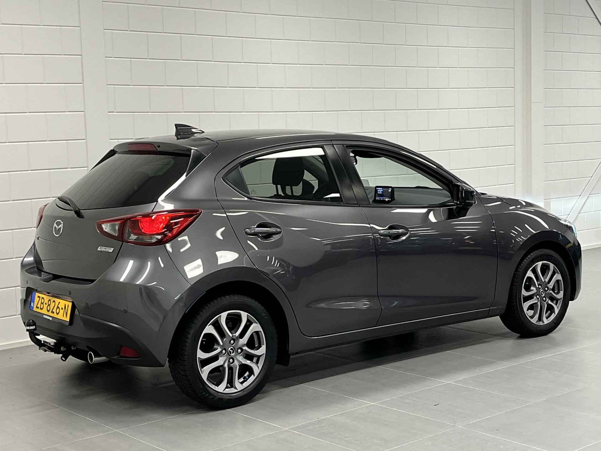 Mazda 2 1.5 Skyactiv-G GT-M TREKHAAK | NAVIGATIE | HALF LEDER - 5/43