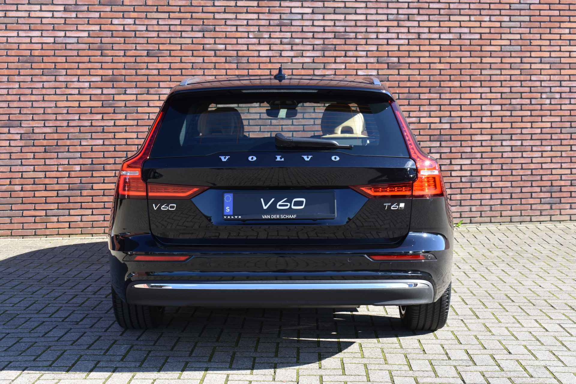 Volvo V60 T6 350PK Recharge AWD Ultra Bright | Stoelventilatie en massage | 360 Camera | - 12/36