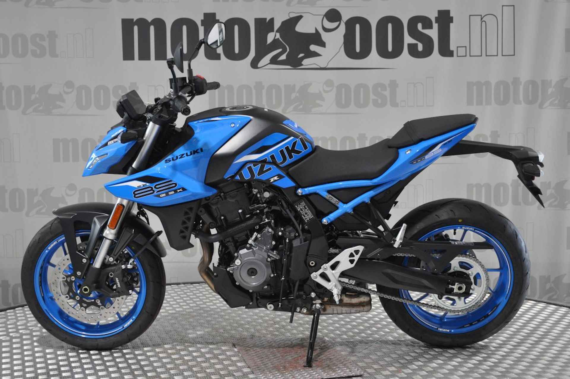 SUZUKI Gsx-8s DEMO  SPECIAL