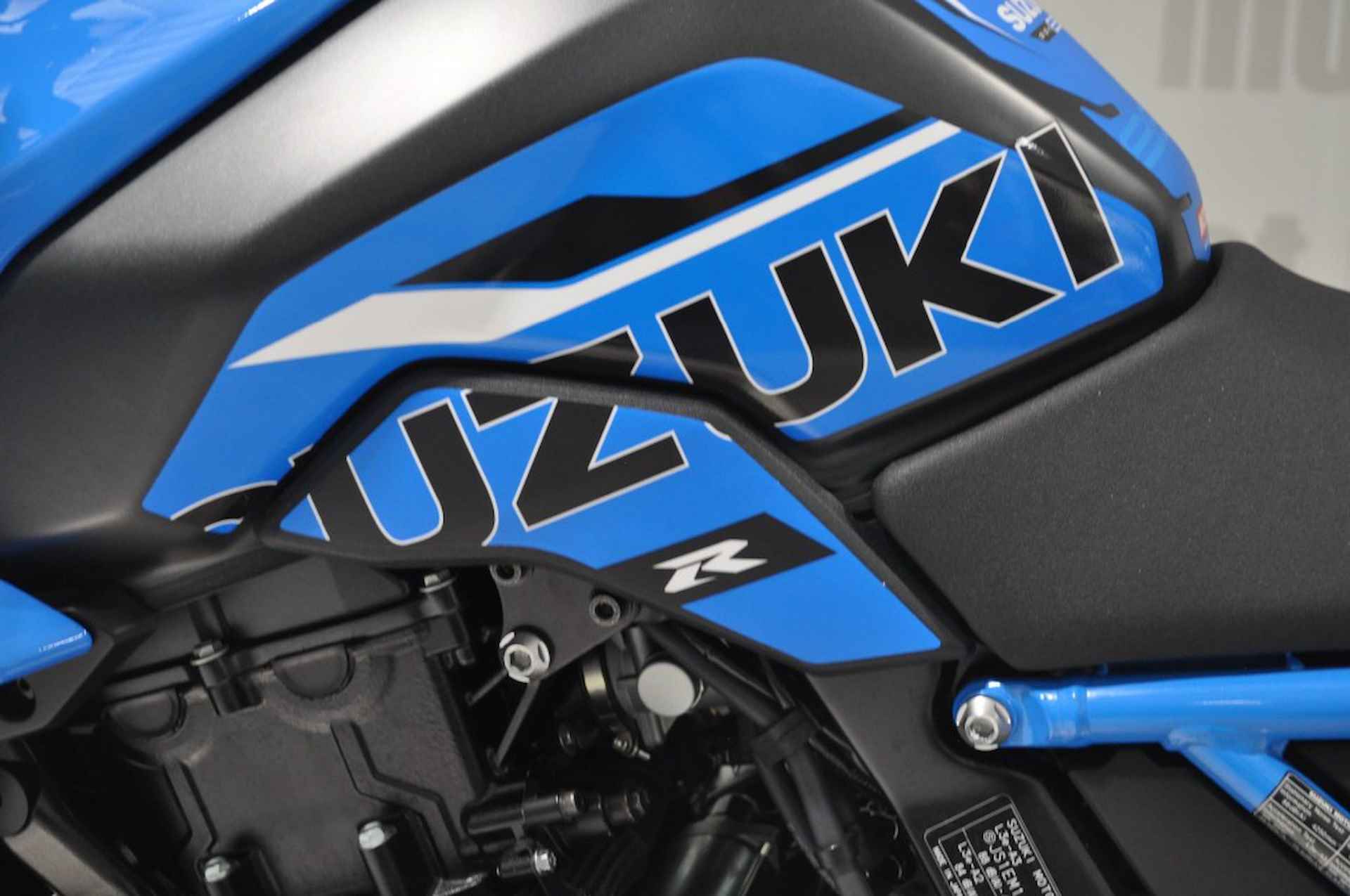 SUZUKI Gsx-8s SPECIAL - 7/21