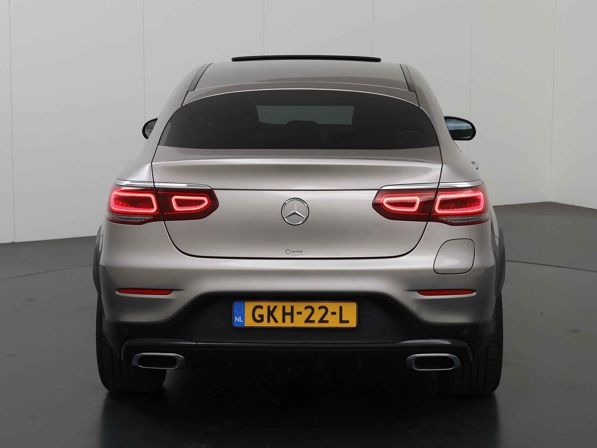 Mercedes-Benz GLC-klasse 300e 4MATIC Premium Plus | Adaptieve Cruise Control | Luchtvering | Camera | Sportstoelen | Climate Control | Interieur Verlichting | Ele. verstelbare stoelen + Geheugen | Panoramadak | - 5/57