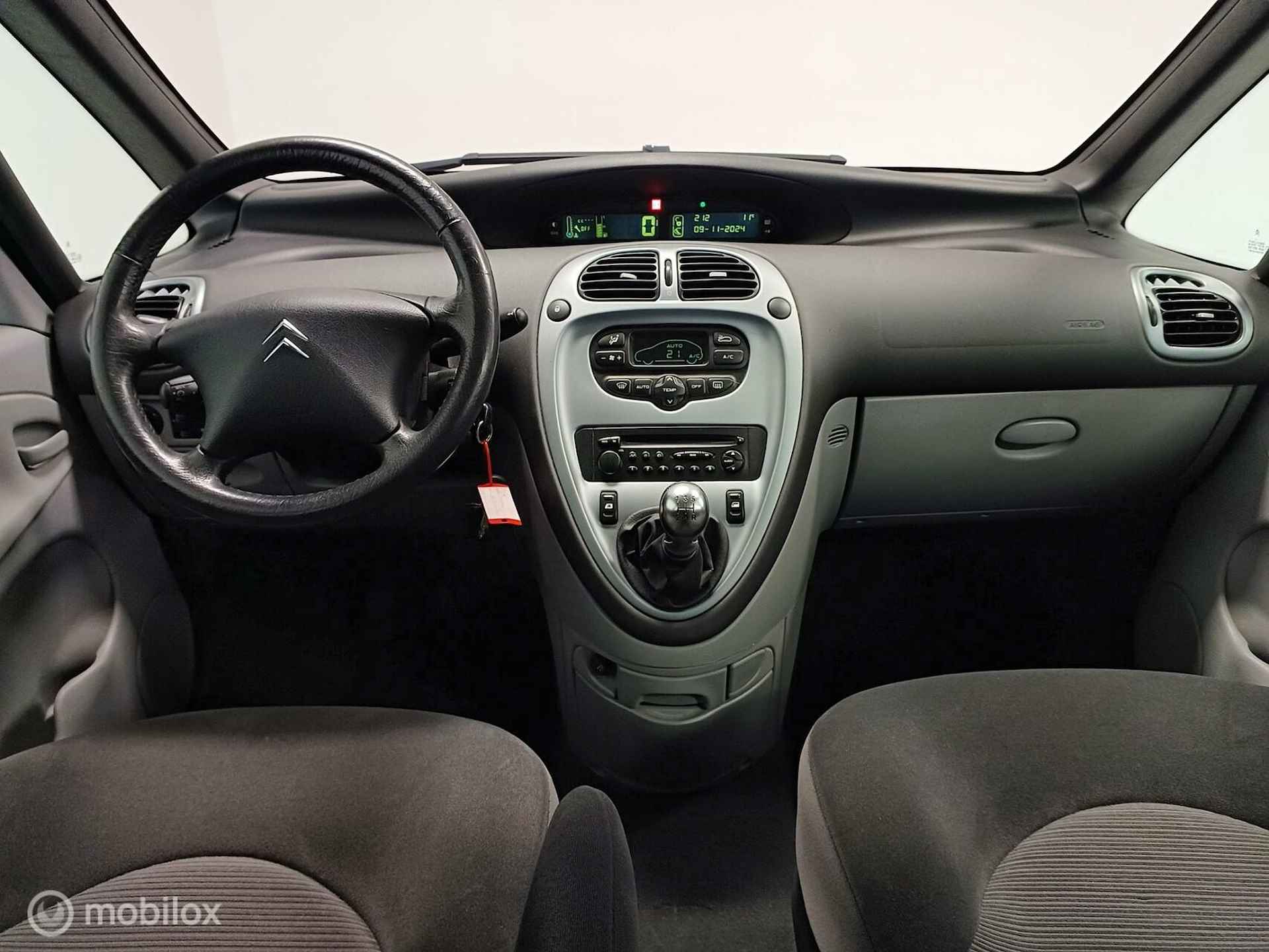 Citroen Xsara Picasso 1.6i-16V Attraction - 7/12