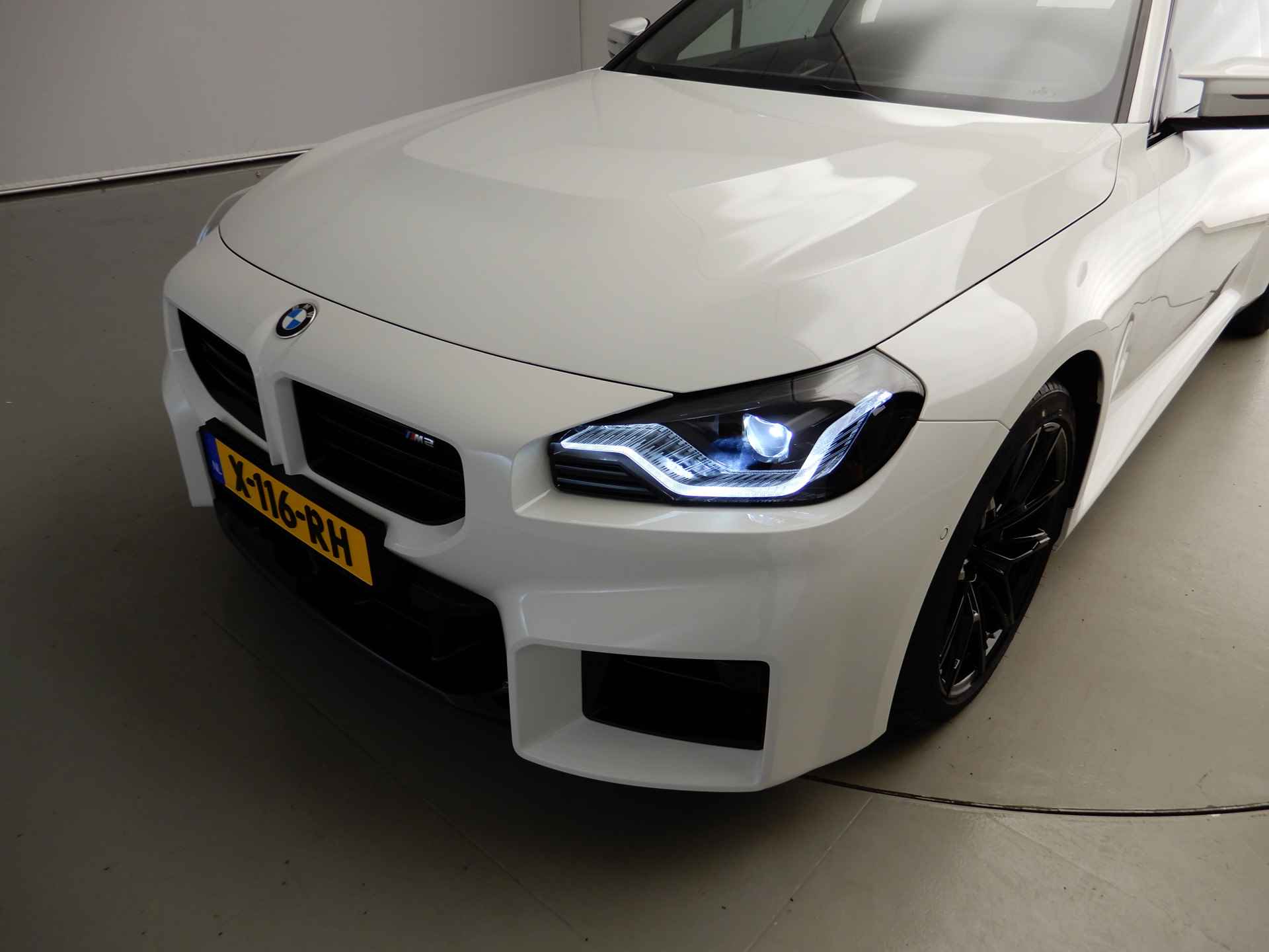 BMW M2 Coupé M-Driver's Pack / 460 PK LED / Leder / HUD / Elektr. zetels / M-Sportstoelen / Active cruise / DAB / Harman -kardon sound / Alu 19-20 inch - 38/40