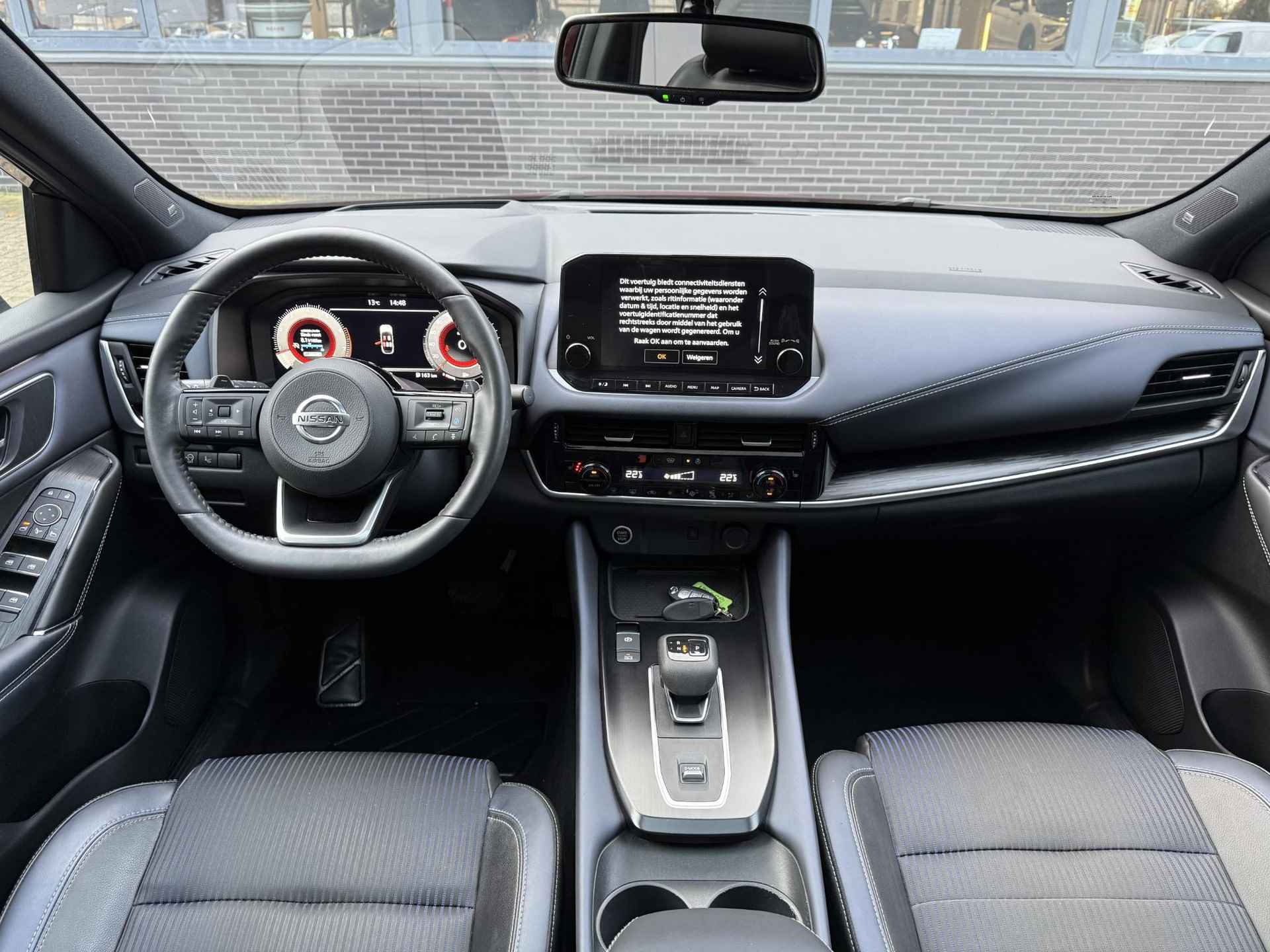 Nissan Qashqai 1.3 MHEV Xtronic Tekna Automaat / 1800kg Trekgewicht / Camera 360 / Panoramadak / Cruise Control Adaptief / Apple&Android Carplay / Elektrische Achterklep / Stoel&Stuurwiel verwarming / Head-Up Display / - 2/48