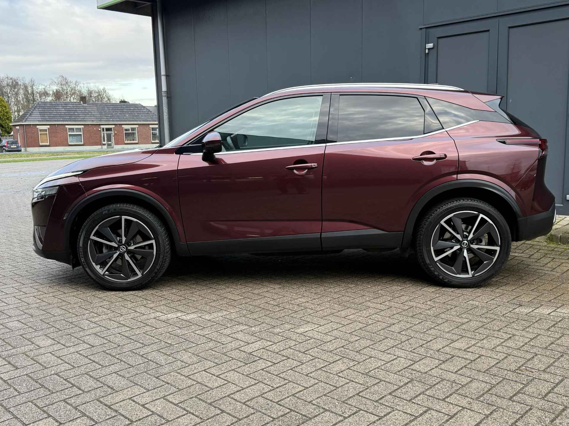 Nissan Qashqai 1.3 MHEV Xtronic Tekna Automaat / 1800kg Trekgewicht / Camera 360 / Panoramadak / Cruise Control Adaptief / Apple&Android Carplay / Elektrische Achterklep / Stoel&Stuurwiel verwarming / Head-Up Display / - 10/48