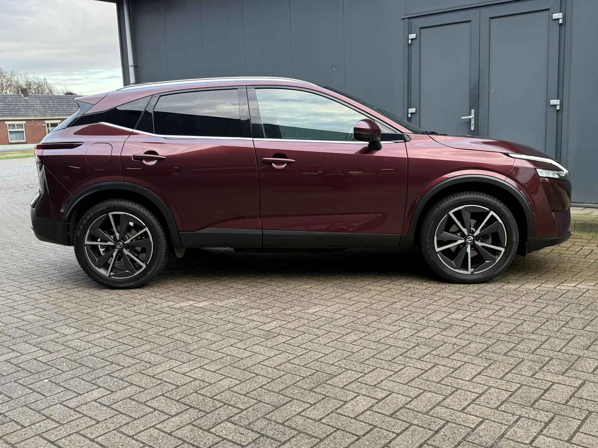 Nissan Qashqai 1.3 MHEV Xtronic Tekna Automaat / 1800kg Trekgewicht / Camera 360 / Panoramadak / Cruise Control Adaptief / Apple&Android Carplay / Elektrische Achterklep / Stoel&Stuurwiel verwarming / Head-Up Display / - 17/48