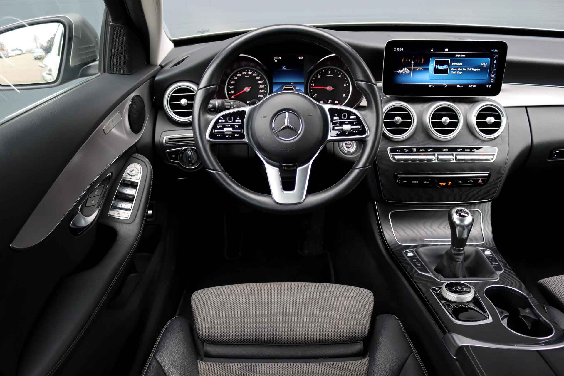 Mercedes-Benz C-Klasse Estate 200 d Avantgarde Line, Navigatie, Trekhaak, Camera, Cruise Control, Stoelverwarming, High Perf. LED, DAB, Zitcomfortpakket, Spiegelpakket, Etc. - 28/42