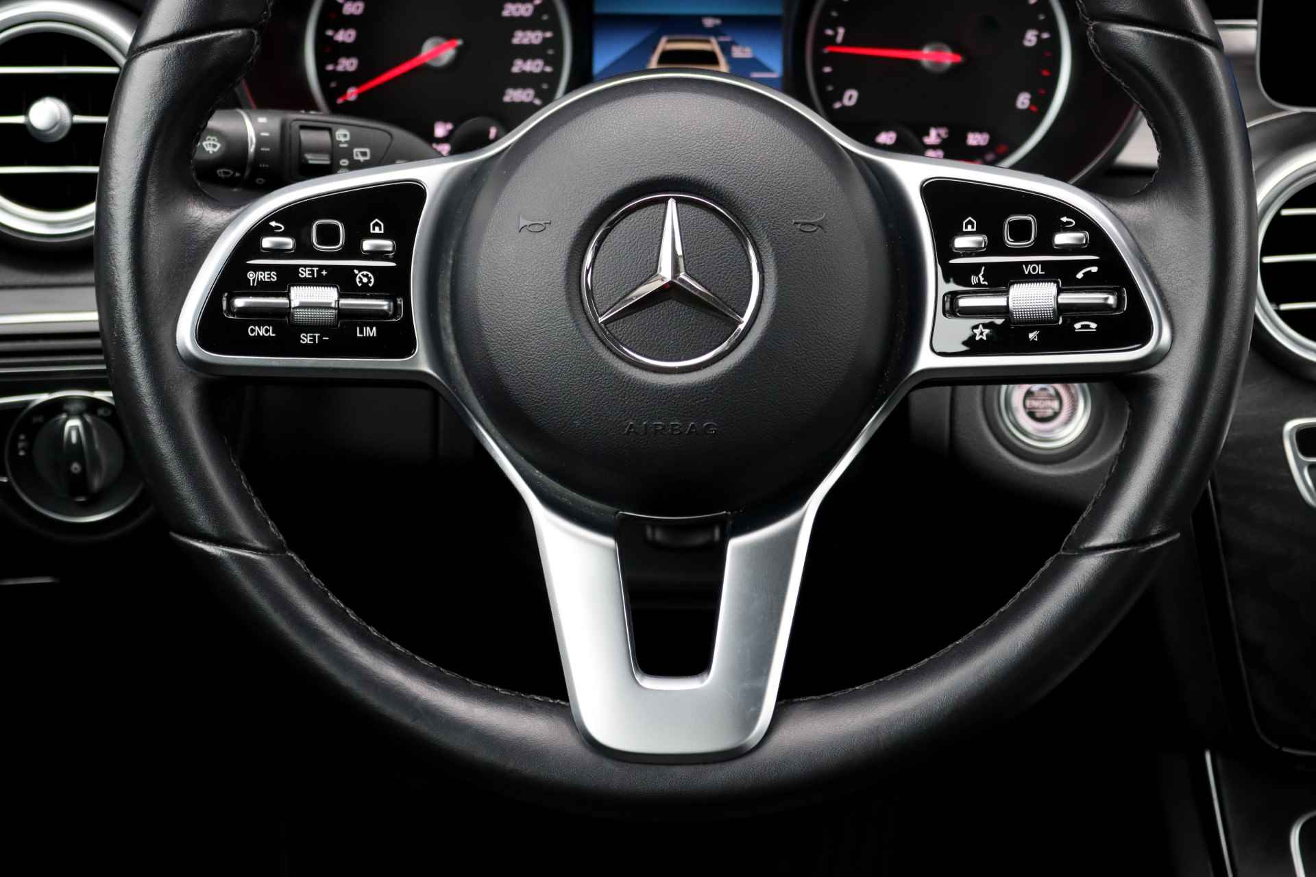 Mercedes-Benz C-Klasse Estate 200 d Avantgarde Line, Navigatie, Trekhaak, Camera, Cruise Control, Stoelverwarming, High Perf. LED, DAB, Zitcomfortpakket, Spiegelpakket, Etc. - 30/42