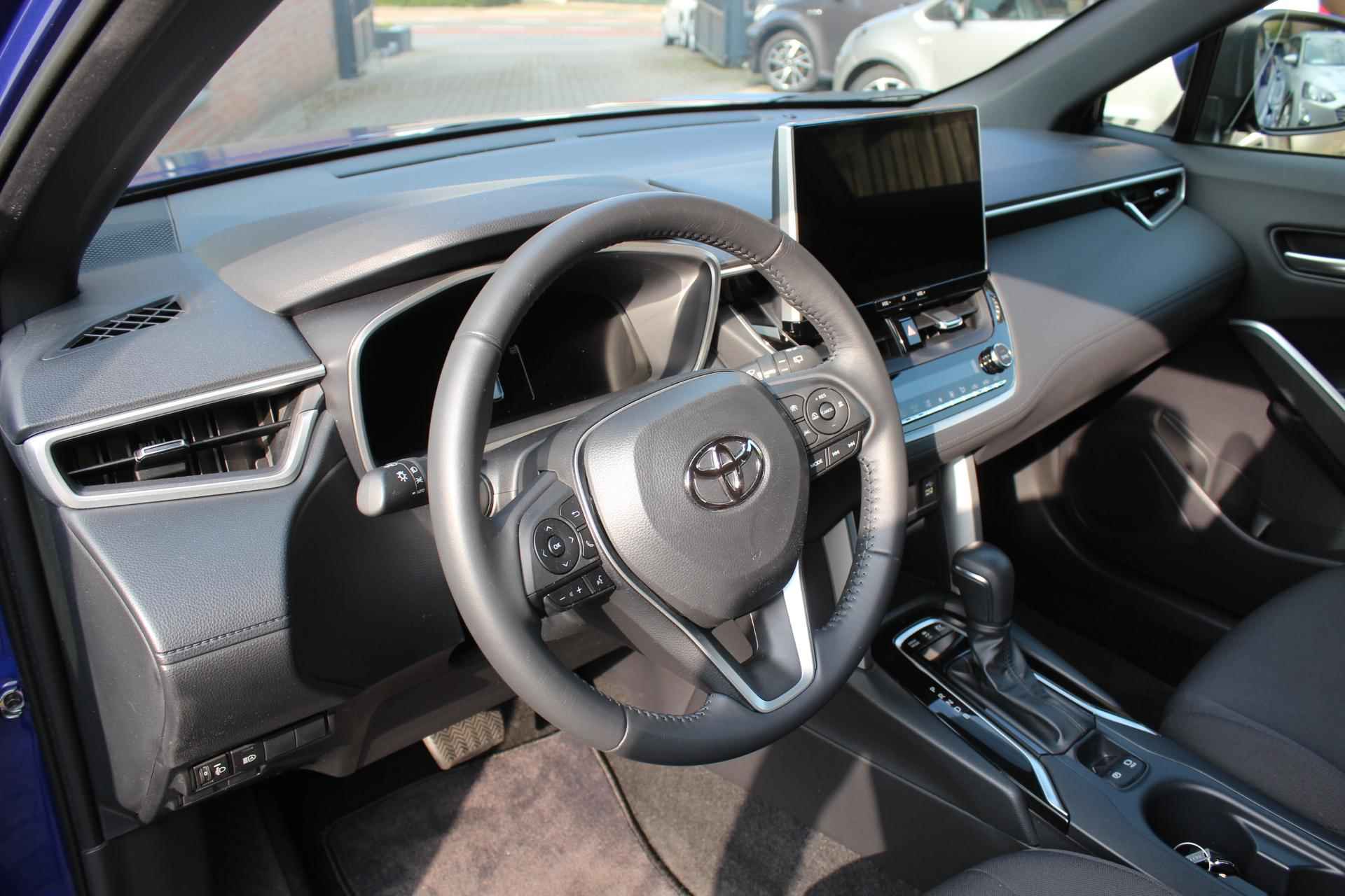 Toyota Corolla Cross 2.0 High Power Hybrid Active Navigatie, Carplay, Camera, PDC, Afn Trekhaak - 8/39