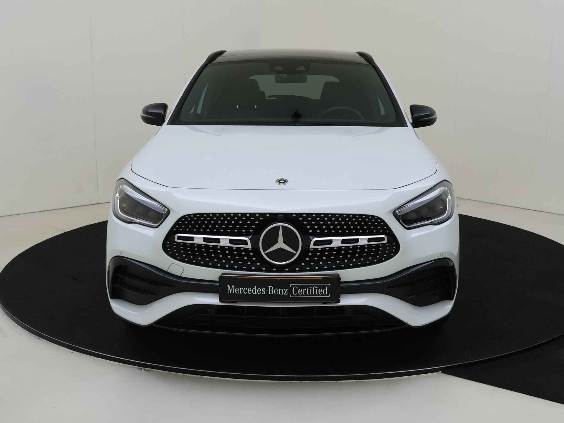 Mercedes-Benz GLA-klasse 250 e AMG Line / Panoramadak/ Night/ 20 inch/ Sfeerverlichting/ - 9/34