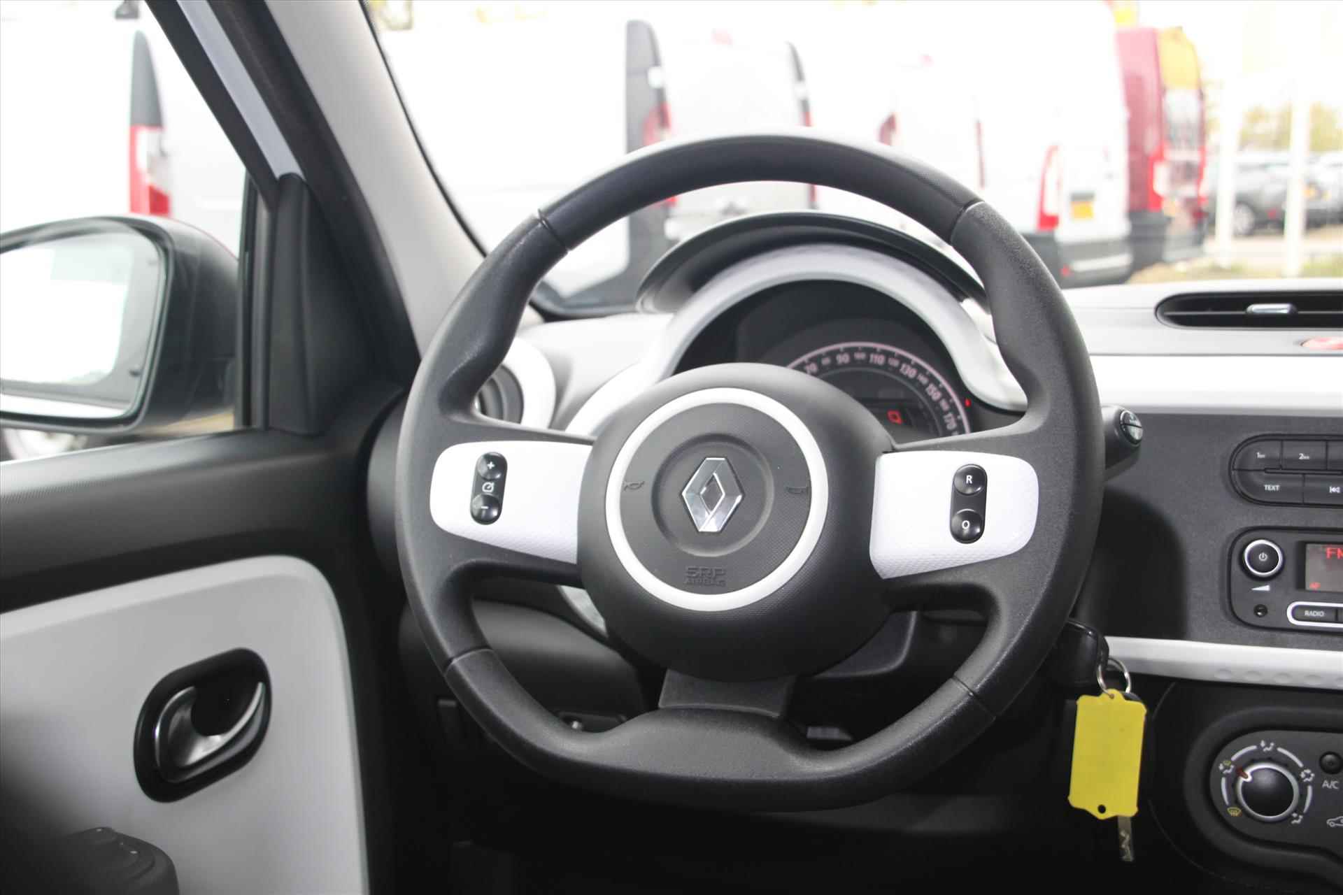 RENAULT Twingo 70PK-COLLECTION-48DKM-AIRCO-CRUISE-BLUETOOTH- - 11/20