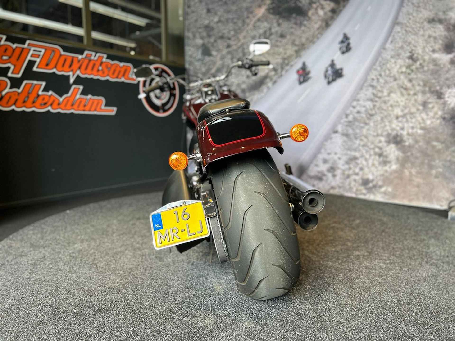 Harley-Davidson FLFBS FAT BOY 114 - 11/11