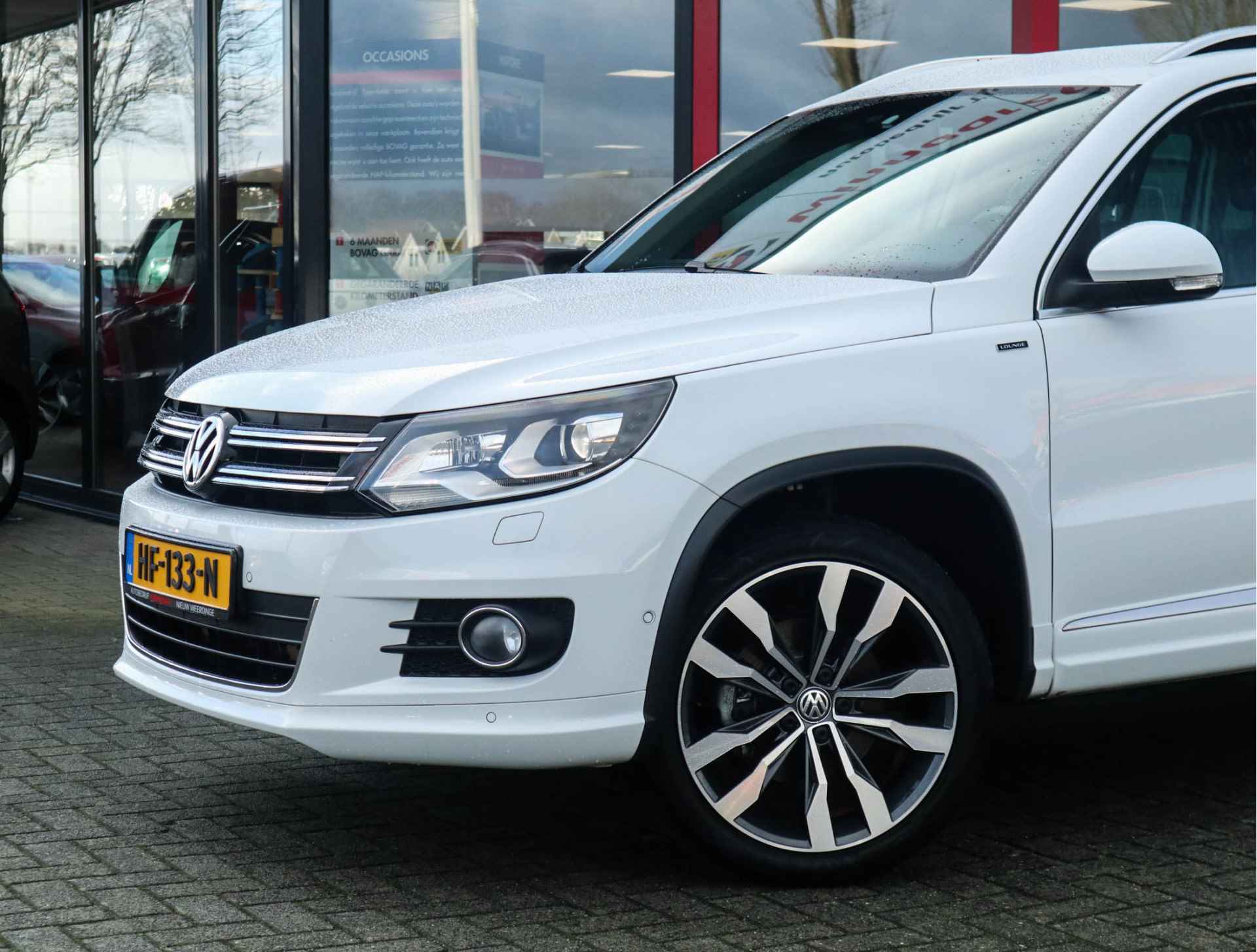 Volkswagen Tiguan 1.4 TSI R-Line Edition Navi/Xenon/Trekhaak/Carplay/Stoelverw/Clima/LED - 3/35