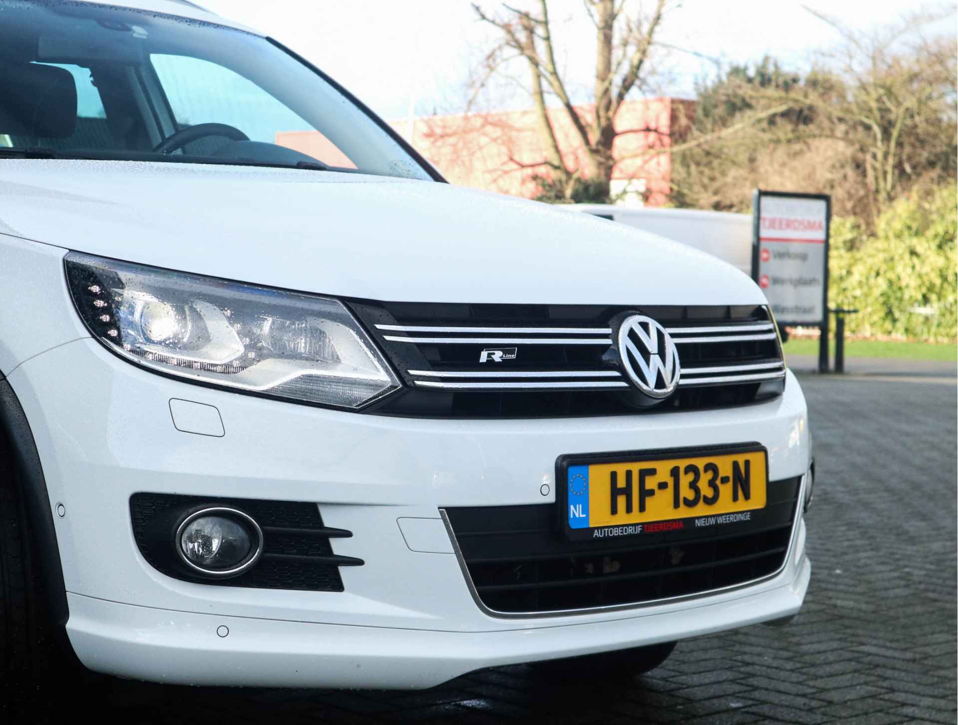 Volkswagen Tiguan 1.4 TSI R-Line Edition Navi/Xenon/Trekhaak/Carplay/Stoelverw/Clima/LED - 7/35